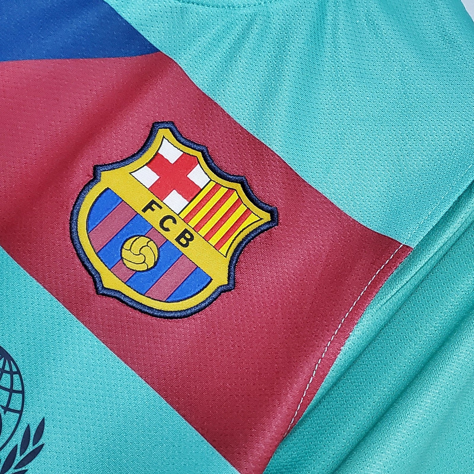 Retro Barcelona 10 11 Away