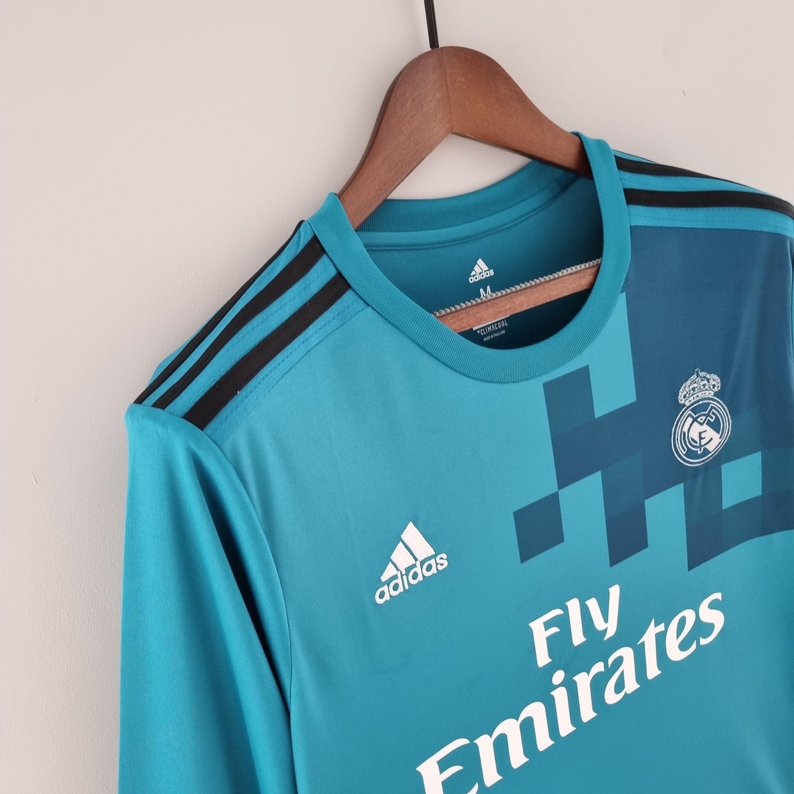 Retro Real Madrid 17 18 Long Sleeve Third Away