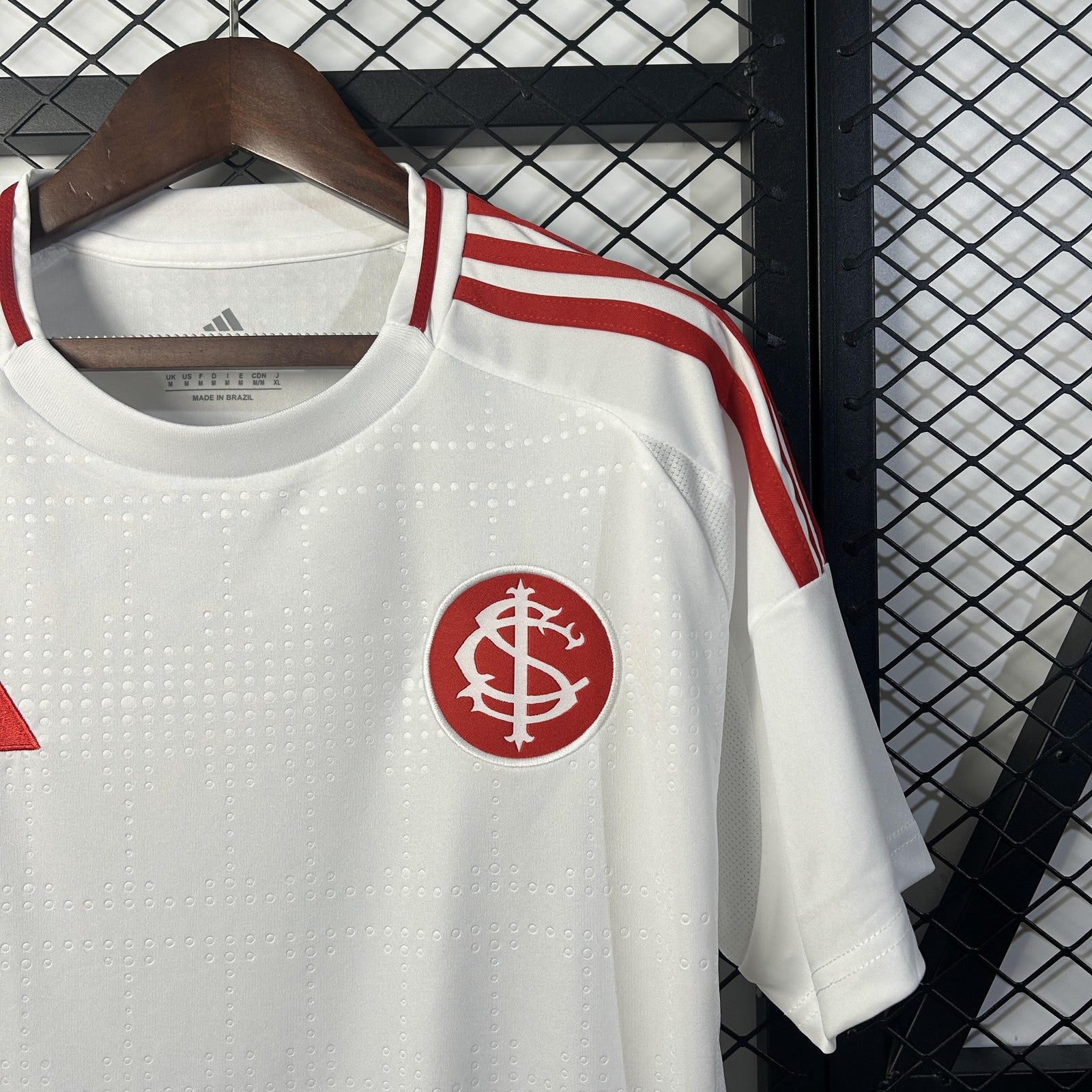 25 26 Internacional Away