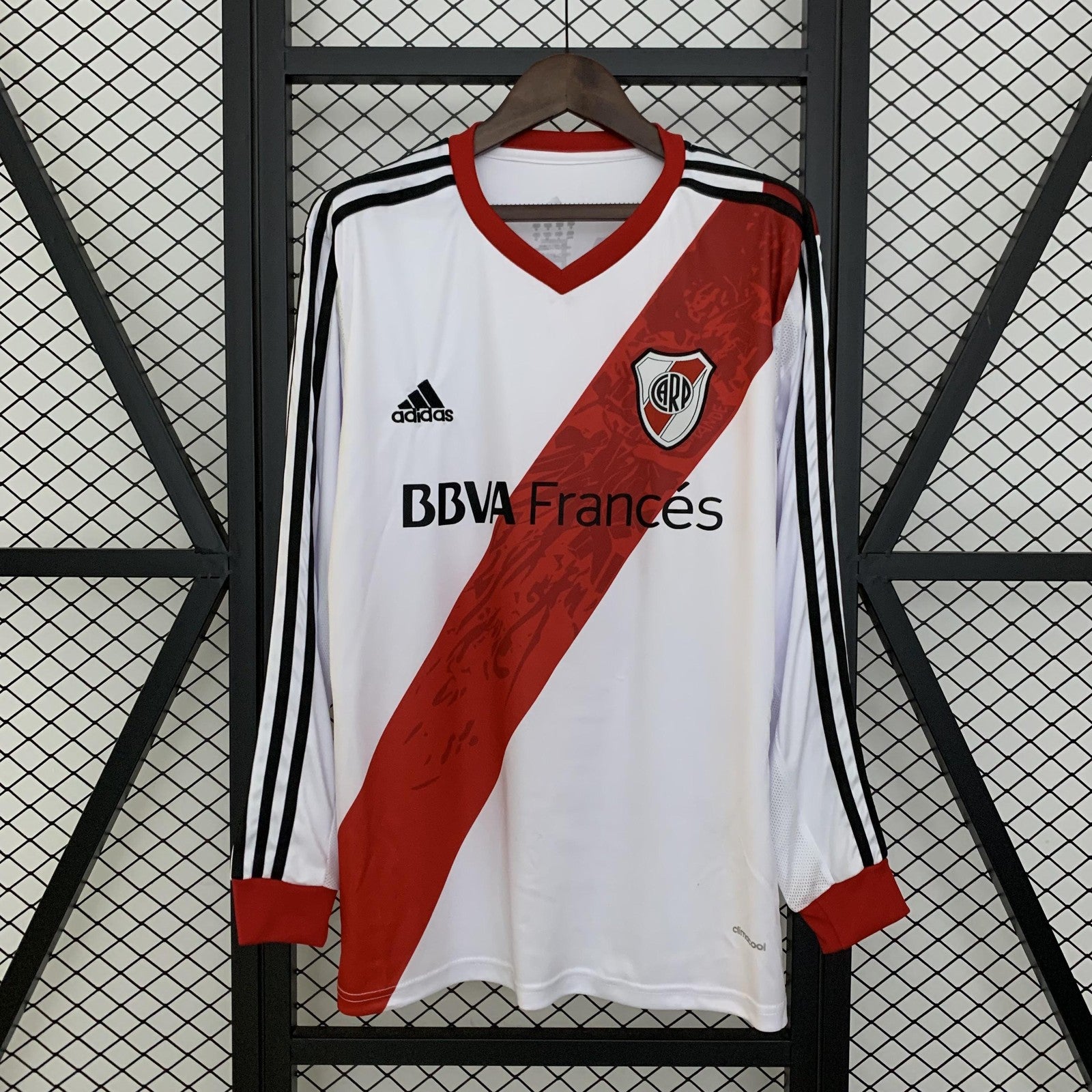 Retro Long Sleeve River Plate 13 14 Home