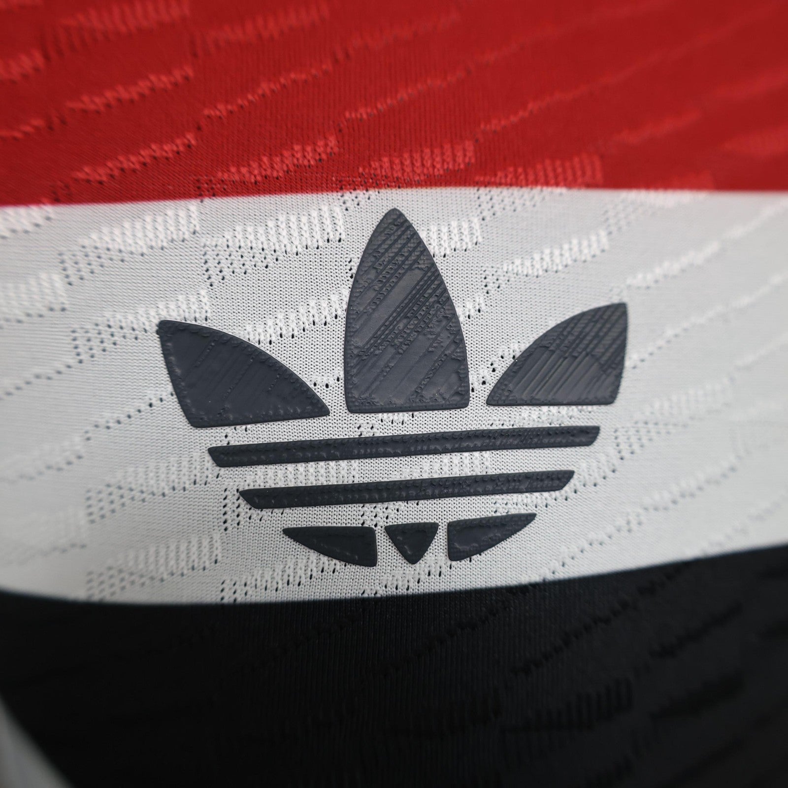 24 25 Player M U Third Away