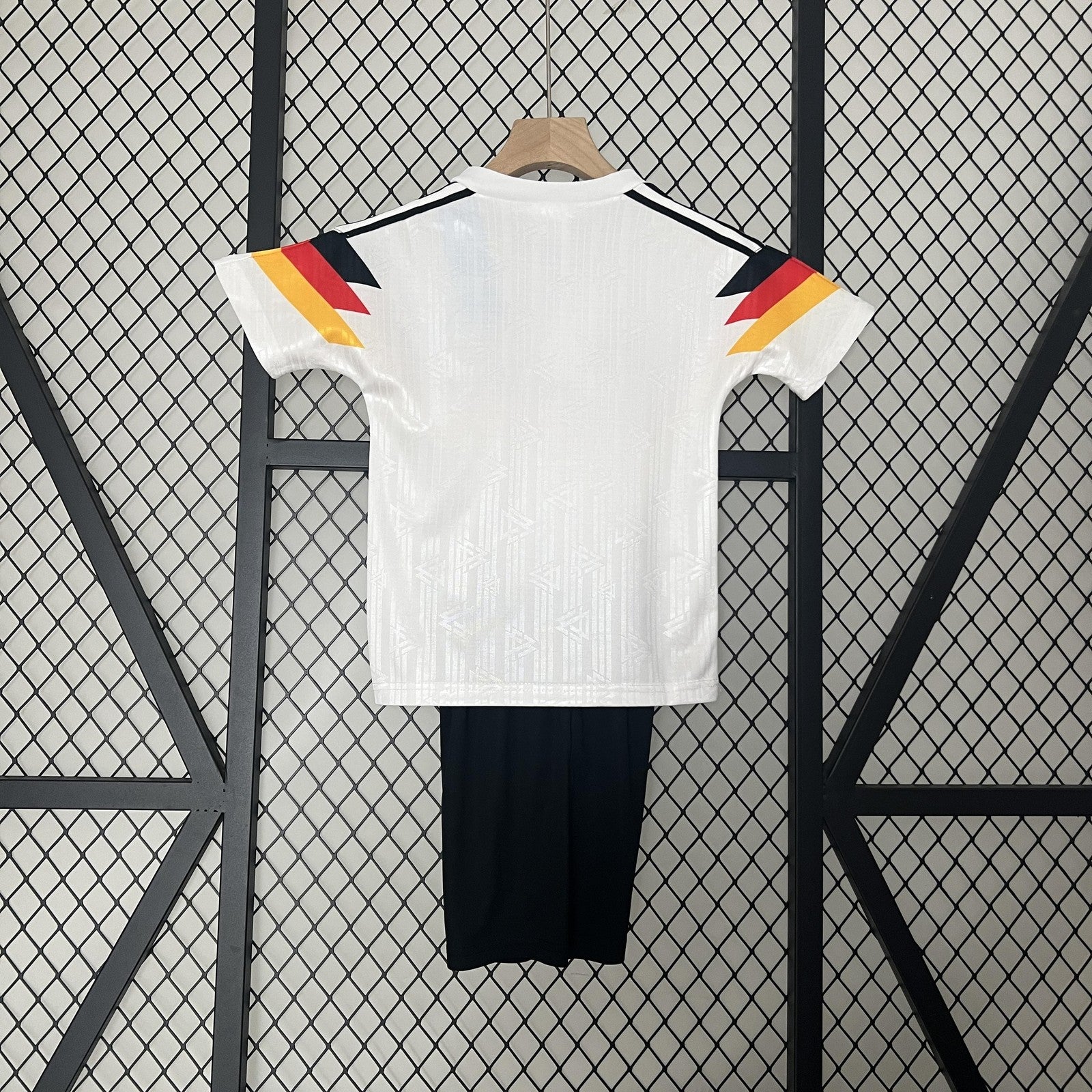 Kids Germany 1990 Home