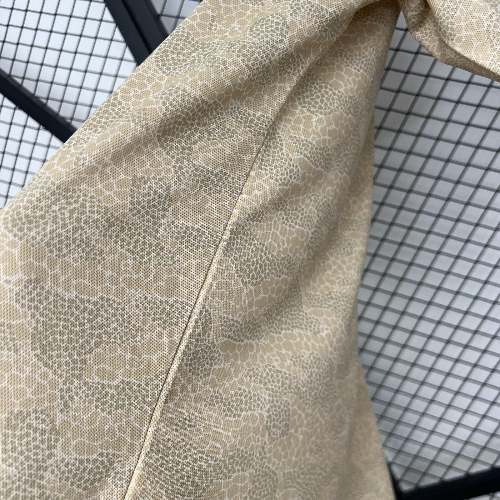 Retro M U 19 20 Away