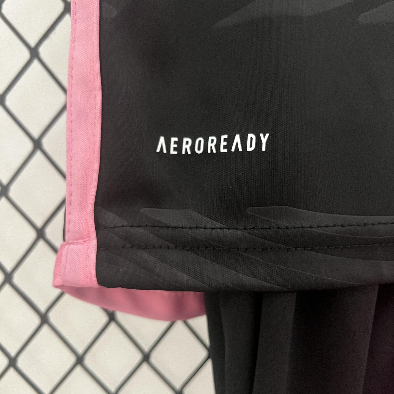 24 25 Kids Miami Away