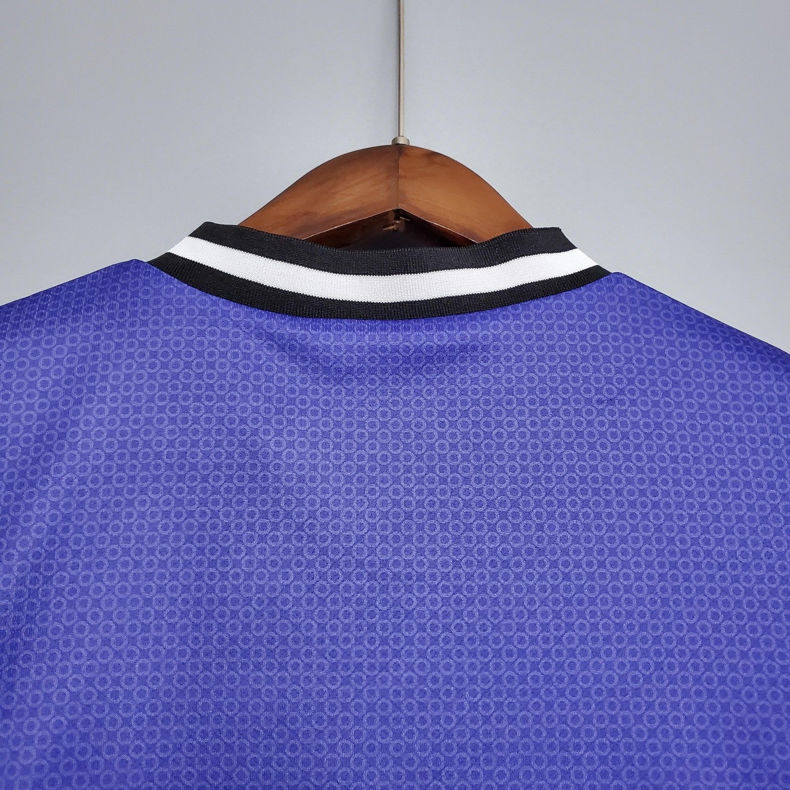 Retro Real Madrid 97 98 Away