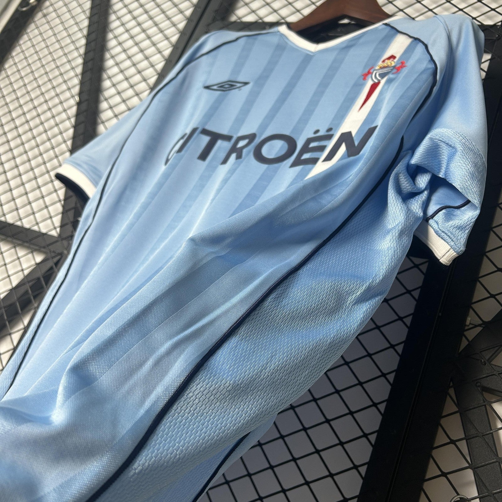 Retro Celta 01 02 Home