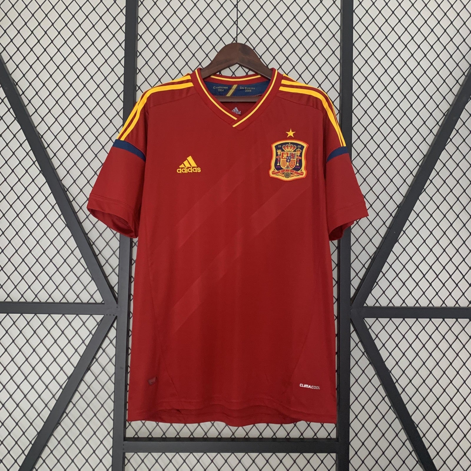 Retro Spain 2012 Home