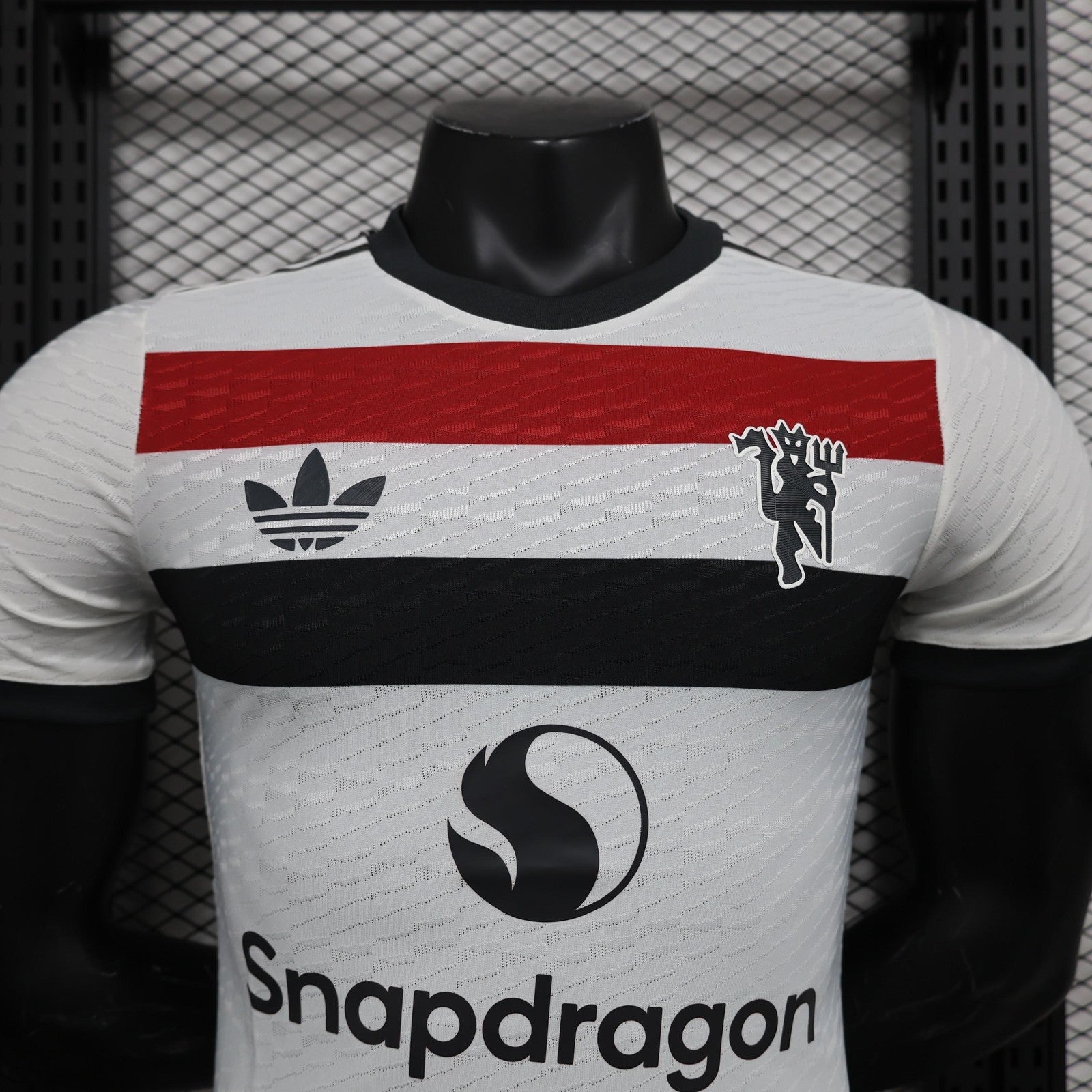 24 25 Player M U Third Away