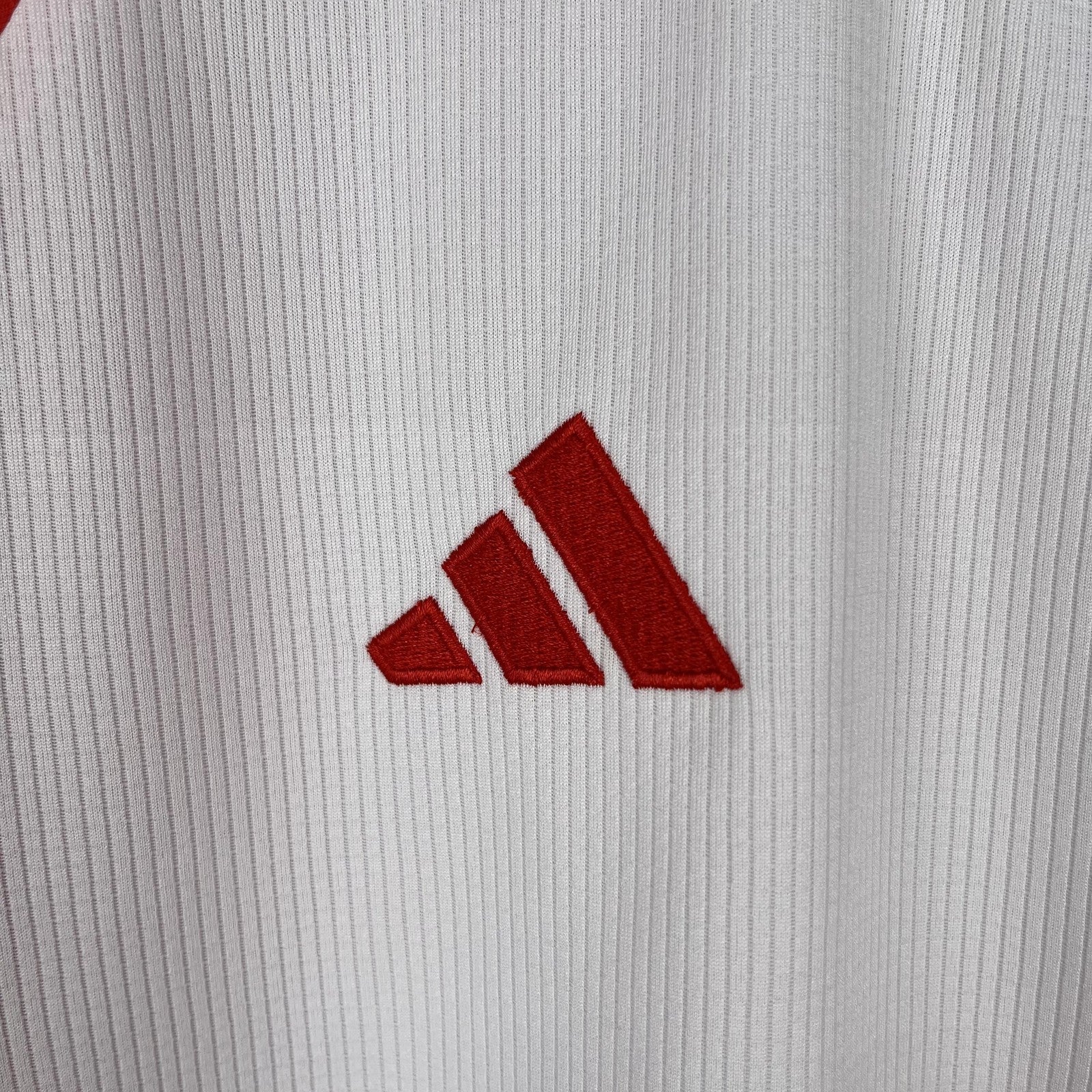 23 24 Bayern Munich Home