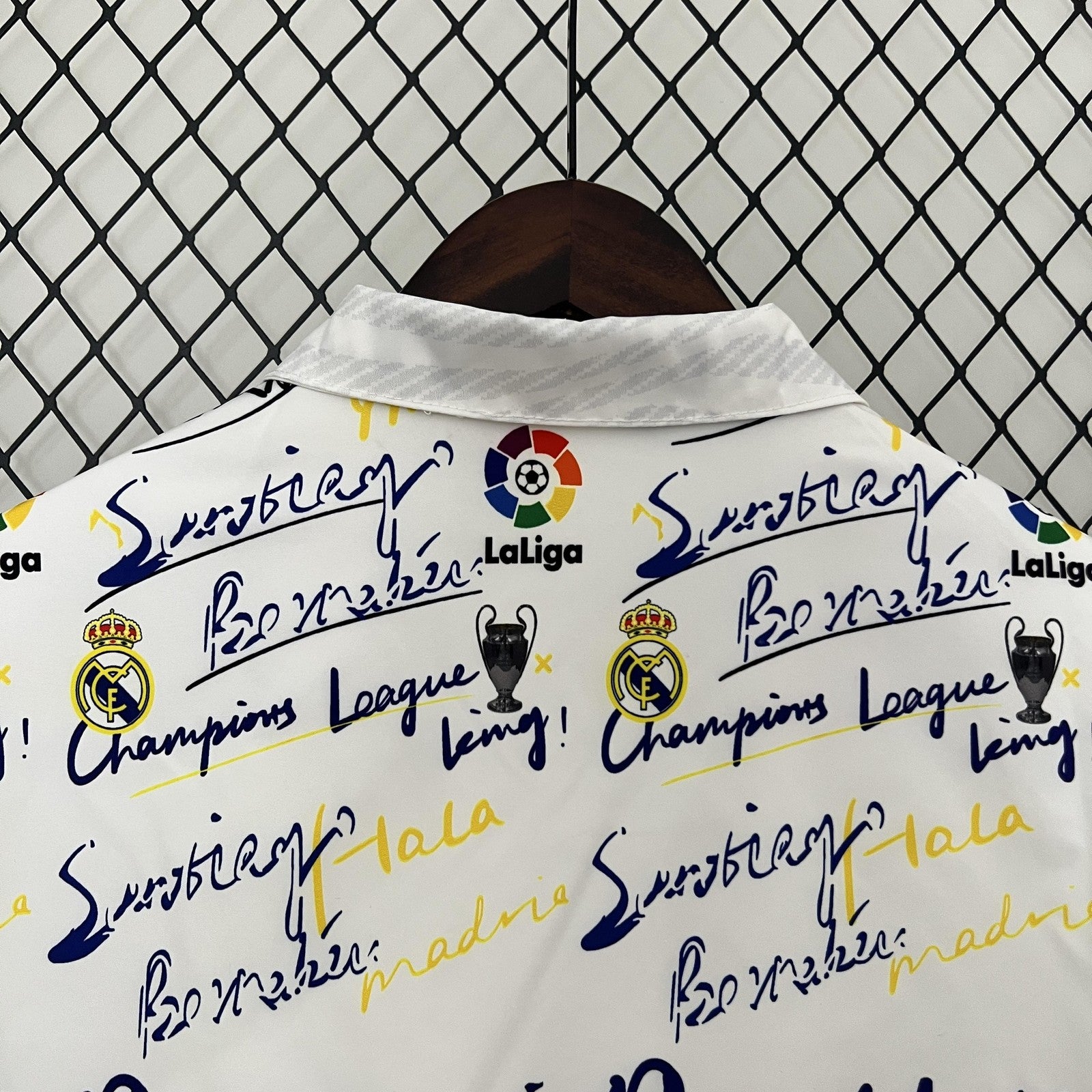 24 25 Real Madrid Trench Coat Reversible 4