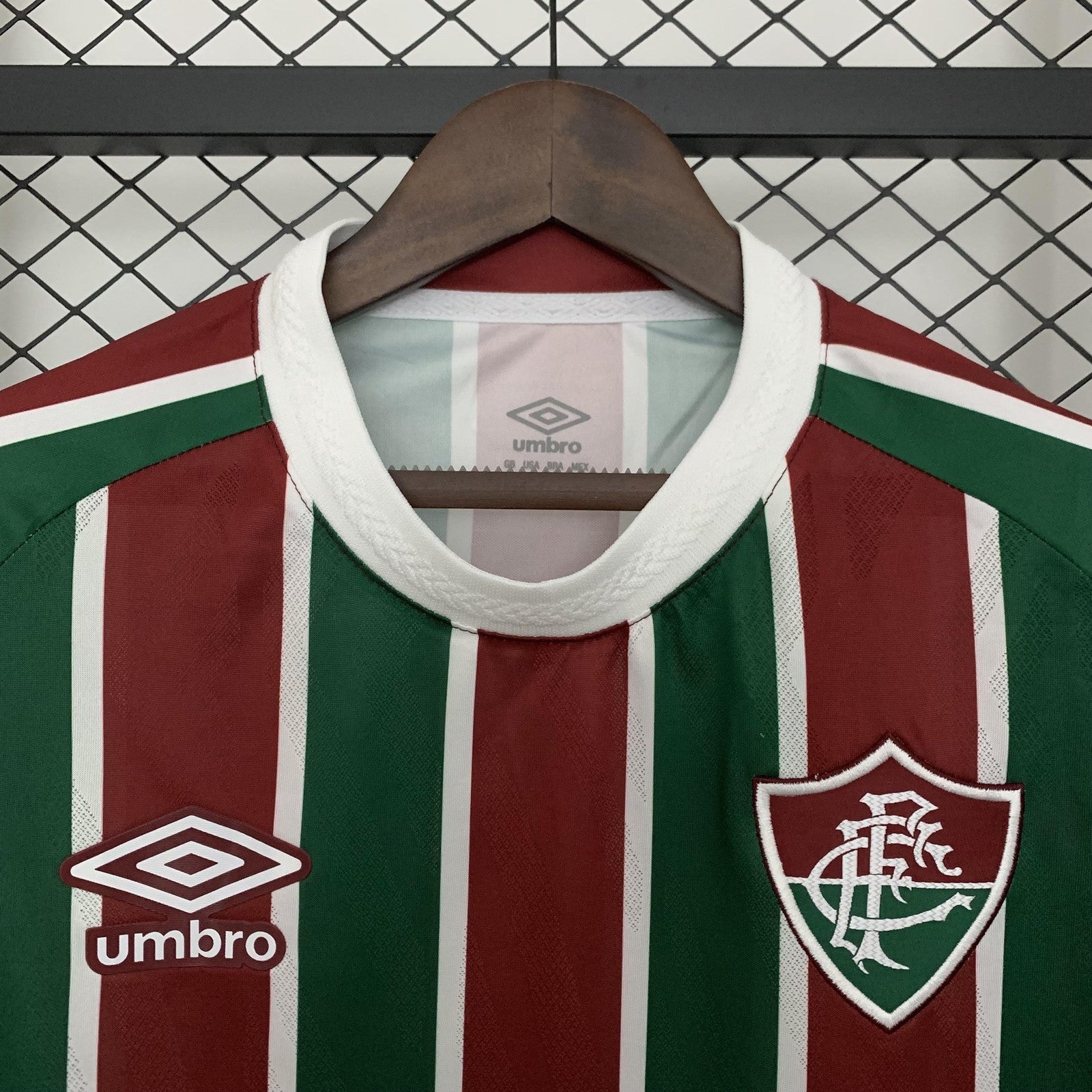 25 26 Fluminense Home