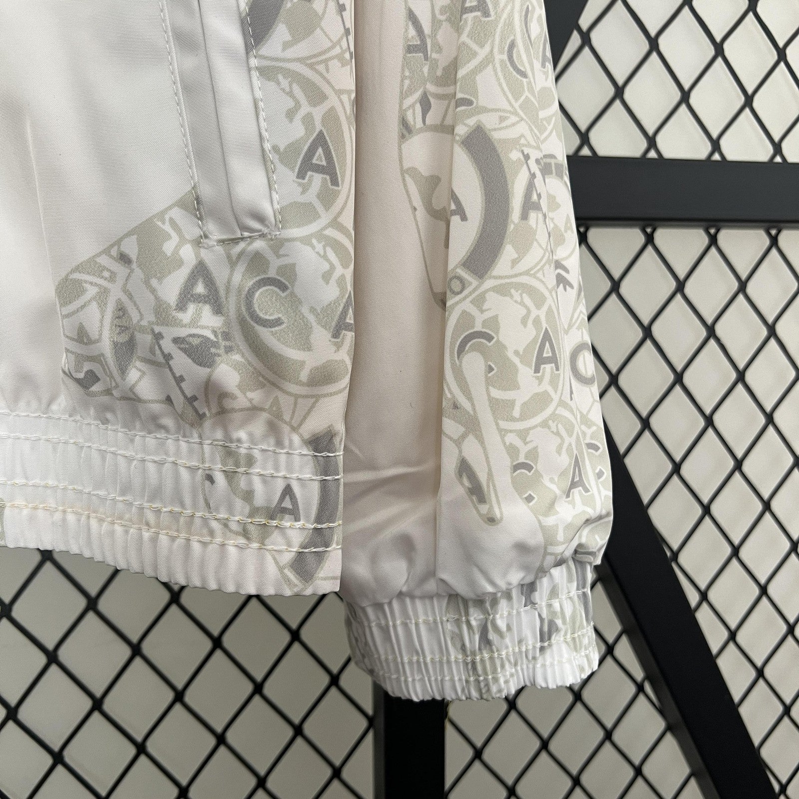 24 25 Americas Team Trench Coat Reversible