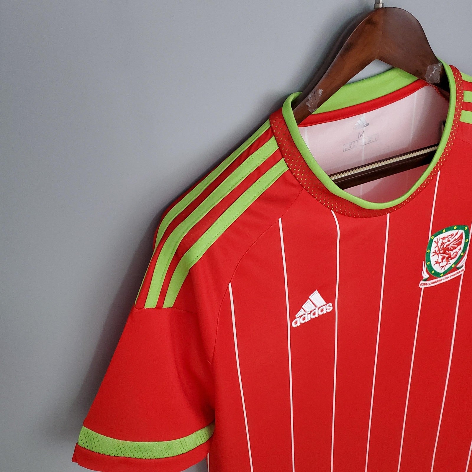 Retro Wales Home