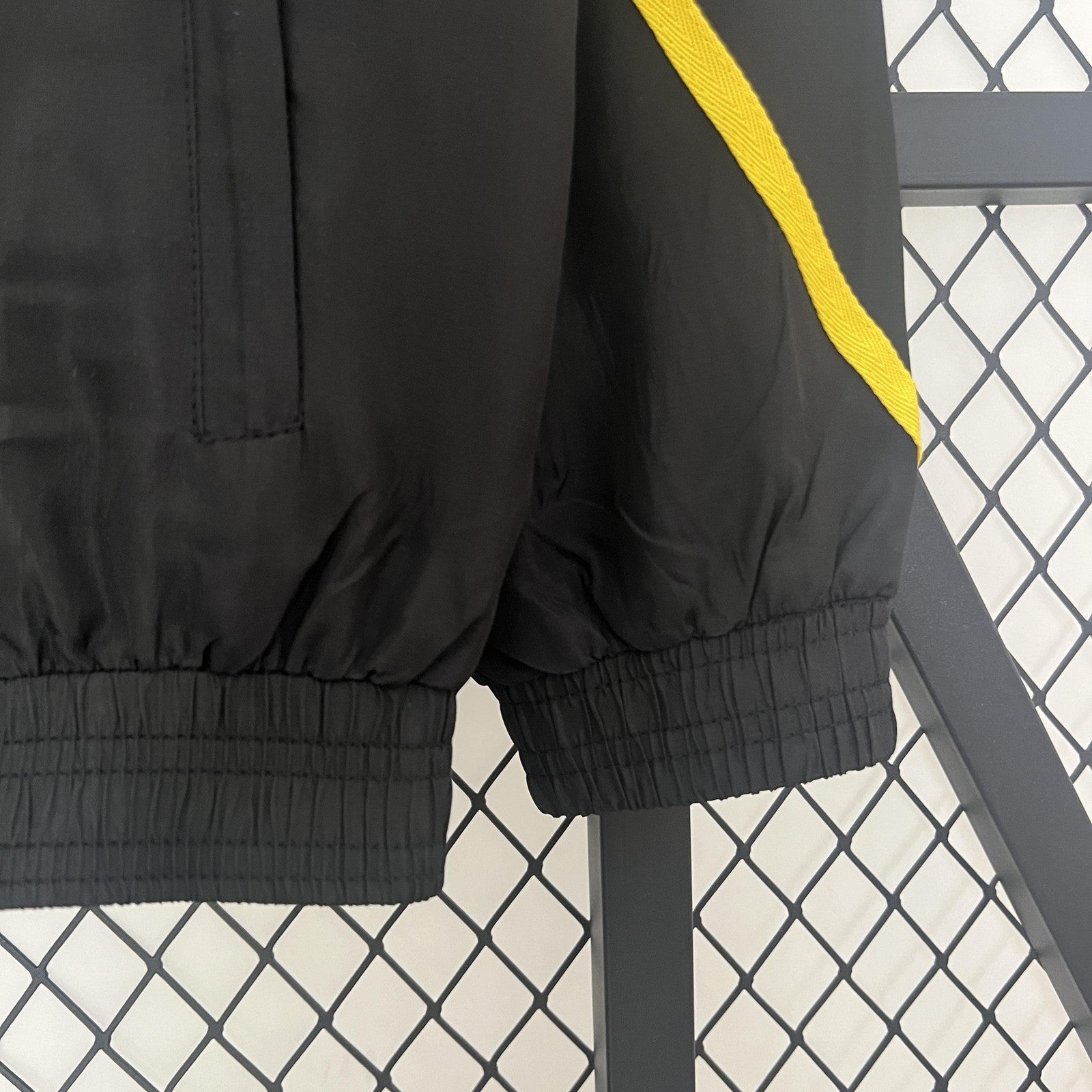 24 25 Dortmund Windbreaker