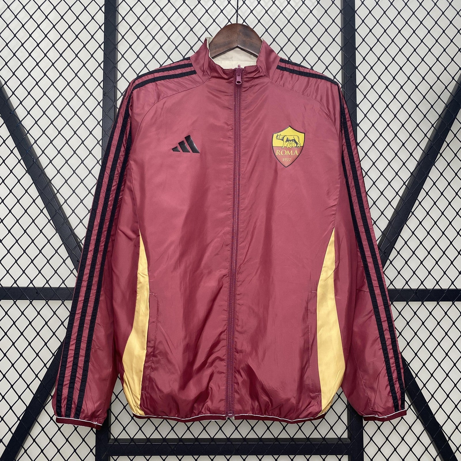 24 25 Roma Windbreaker