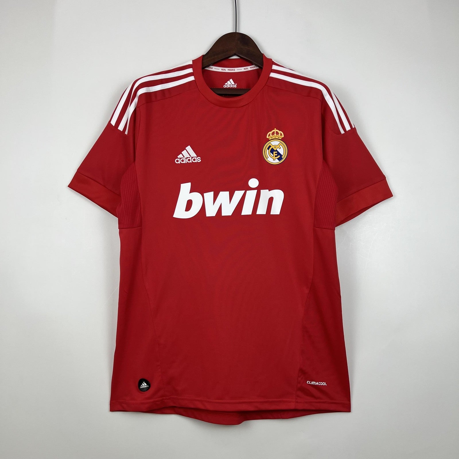 Retro Real Madrid 11 12 Third Away
