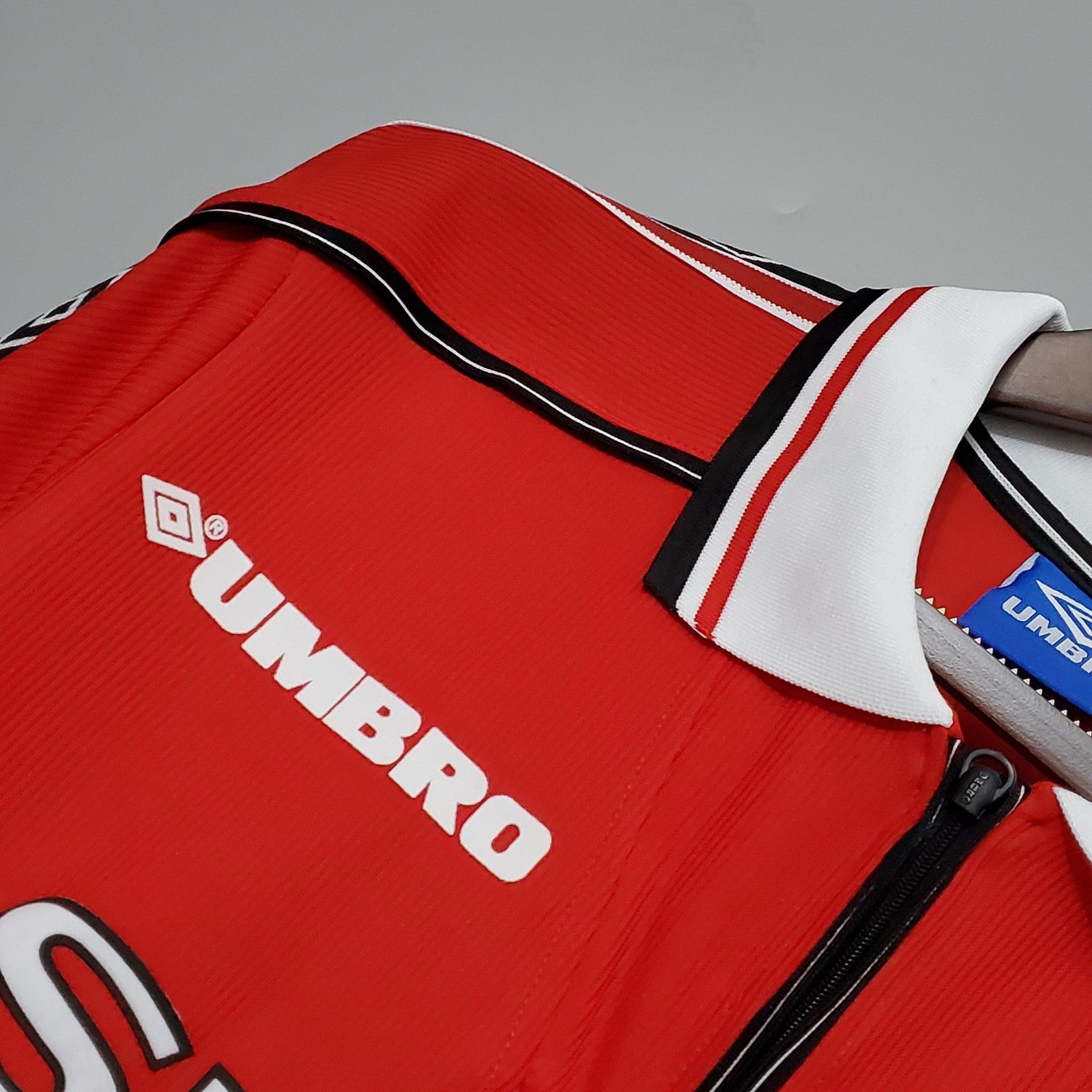 Retro Long Sleeved M U Home