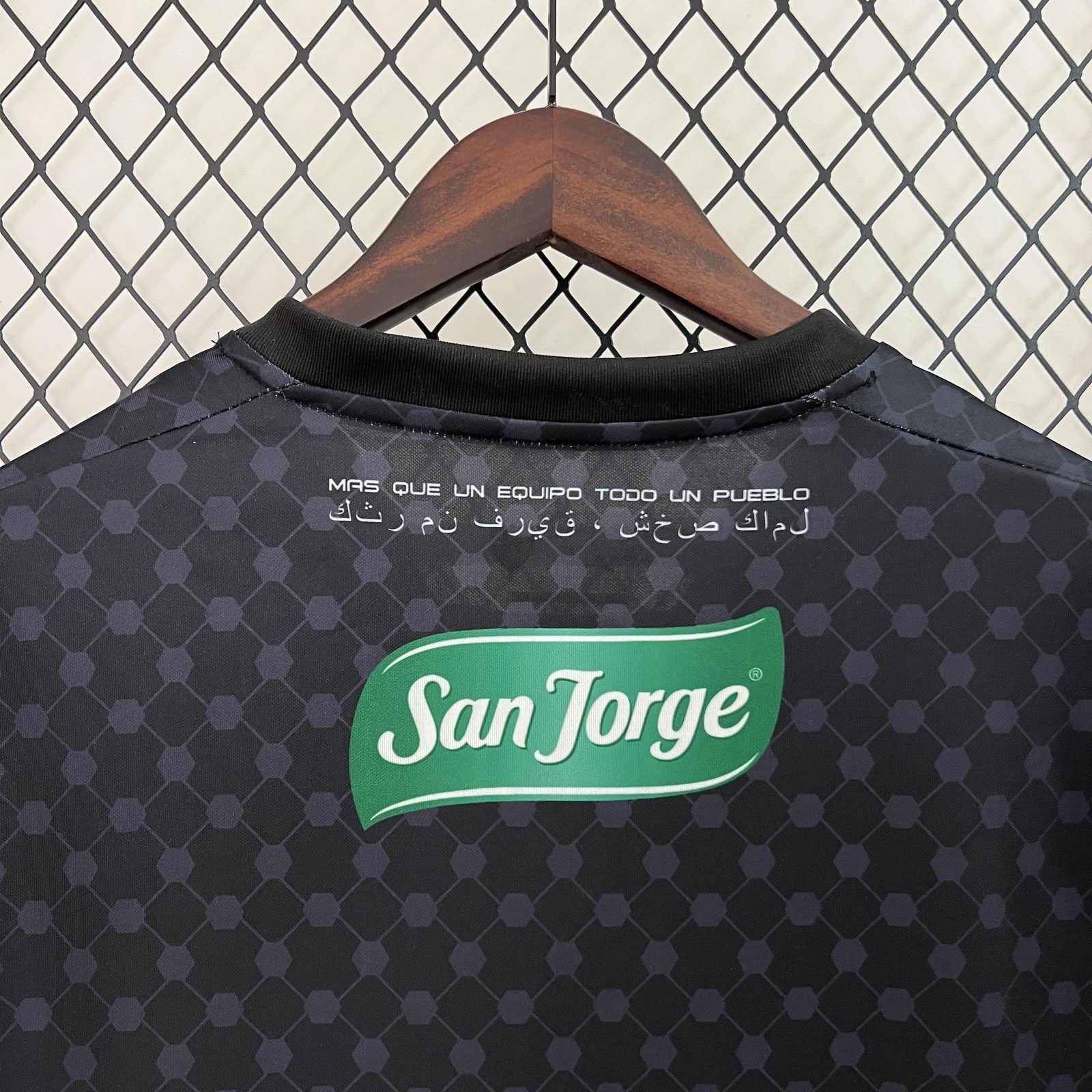 24 25 Palestinian Away