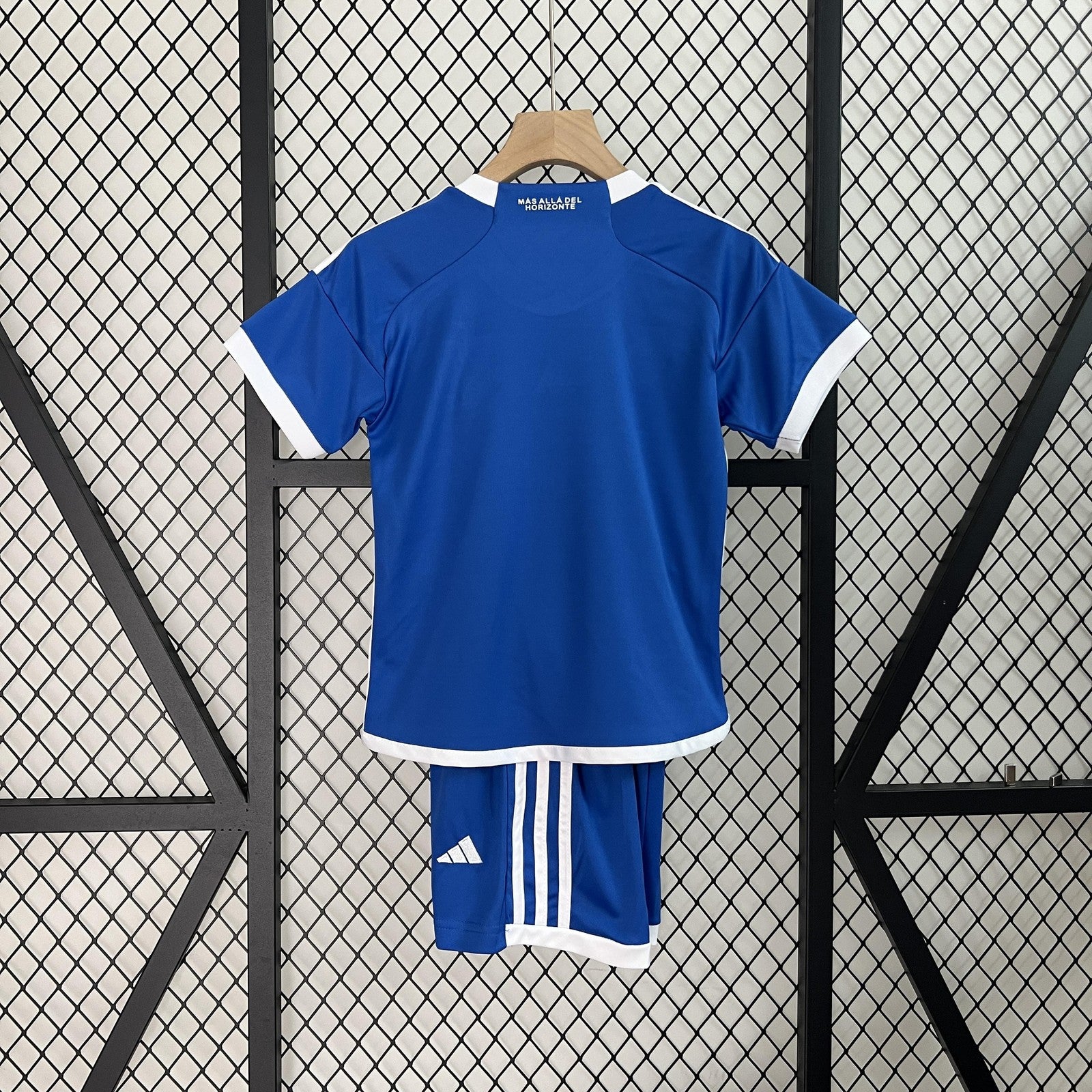 24 25 Kids University of Chile Home