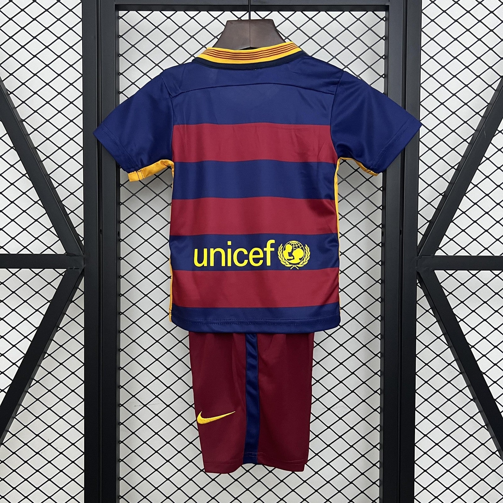 Kids Barcelona 15 16 Home