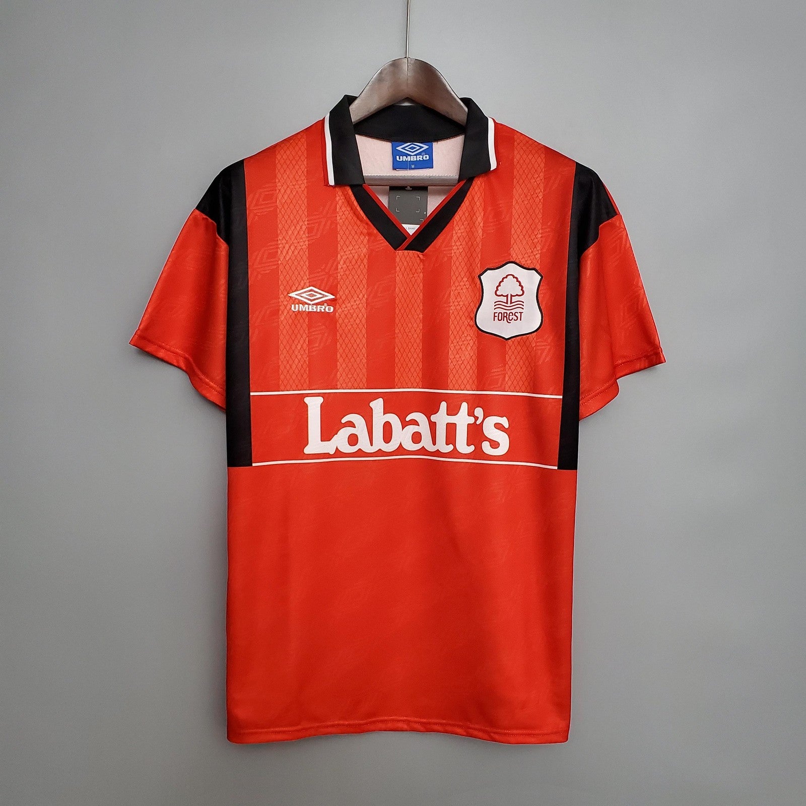 Retro Nottingham Forest Red