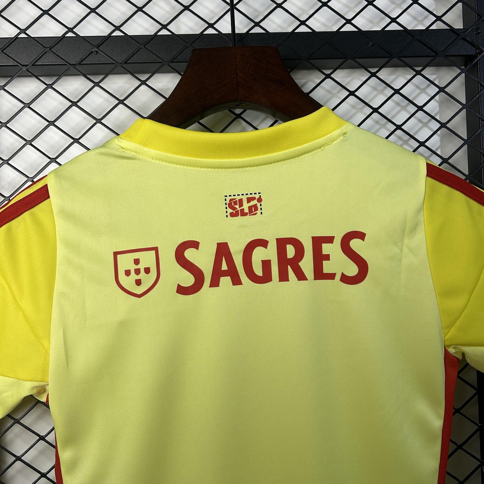 25 26 Kids Benfica Goalkeeper