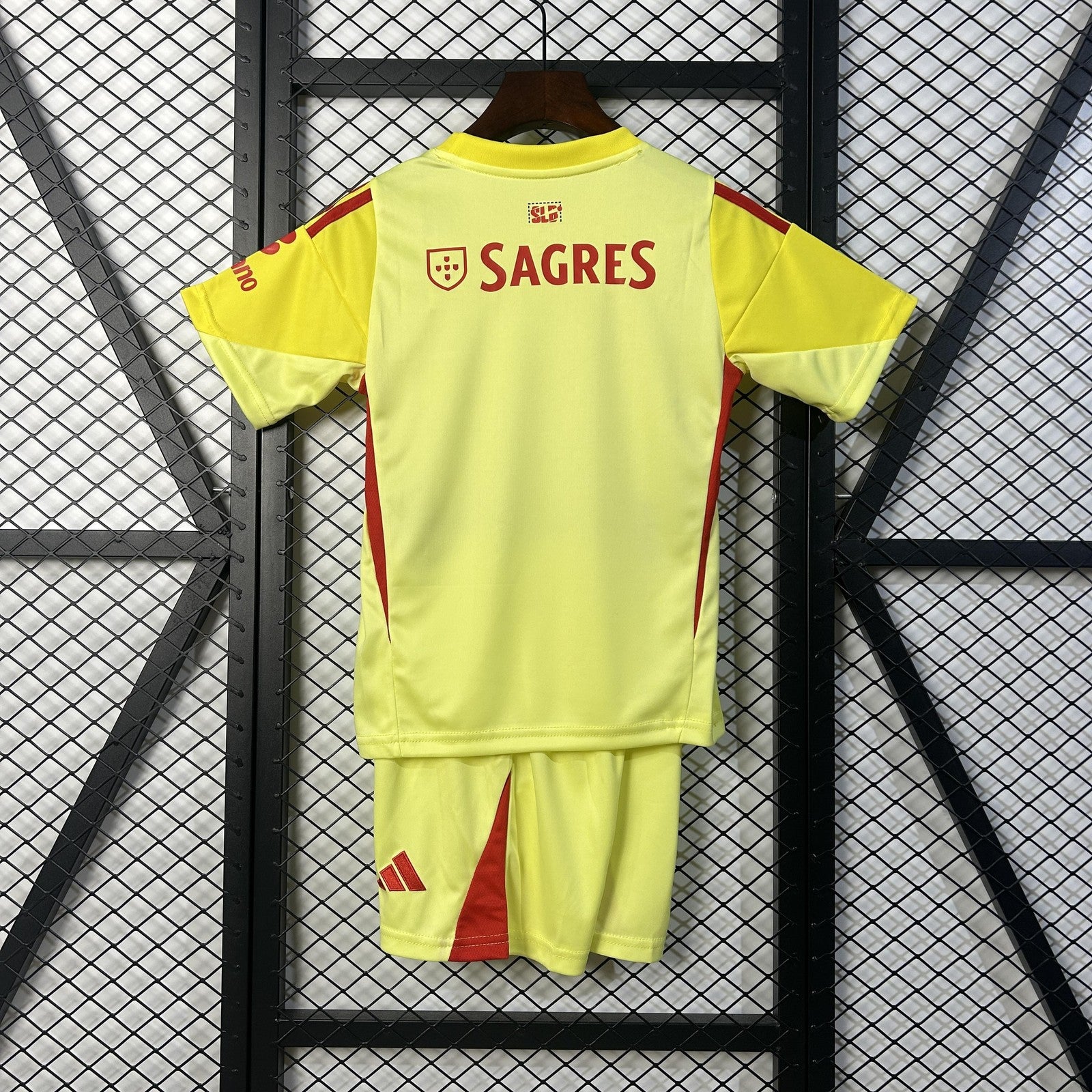 25 26 Kids Benfica Goalkeeper