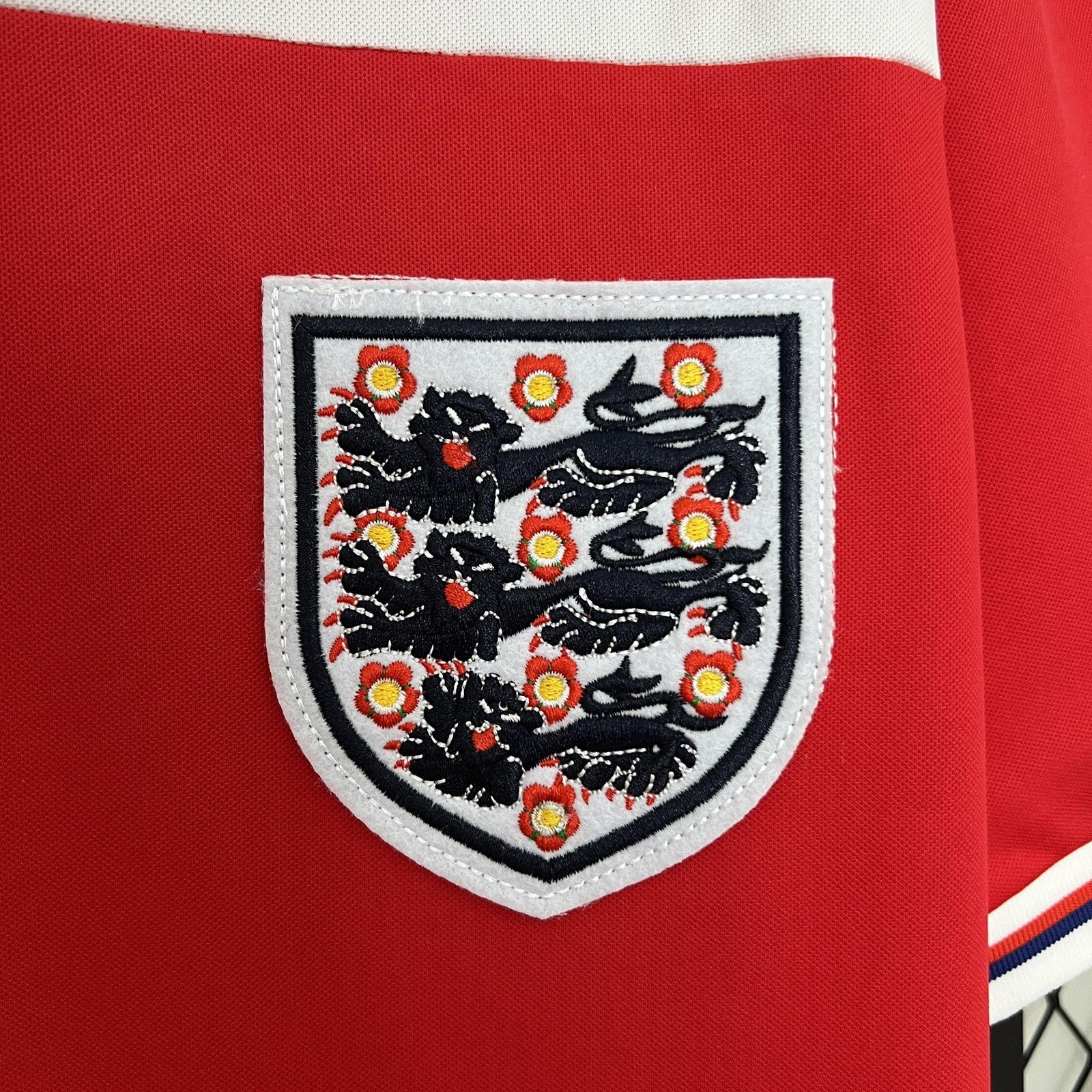 Retro England 1982 Away
