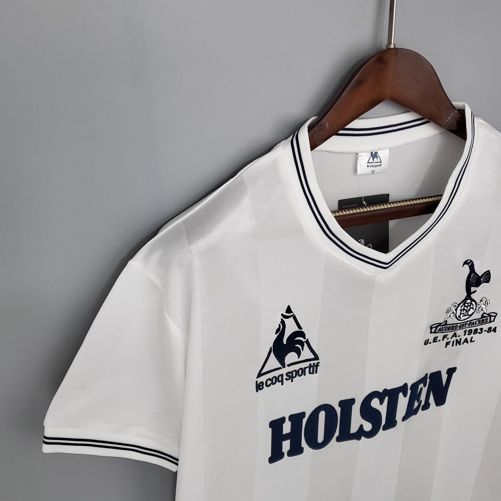 Retro Tottenham Home