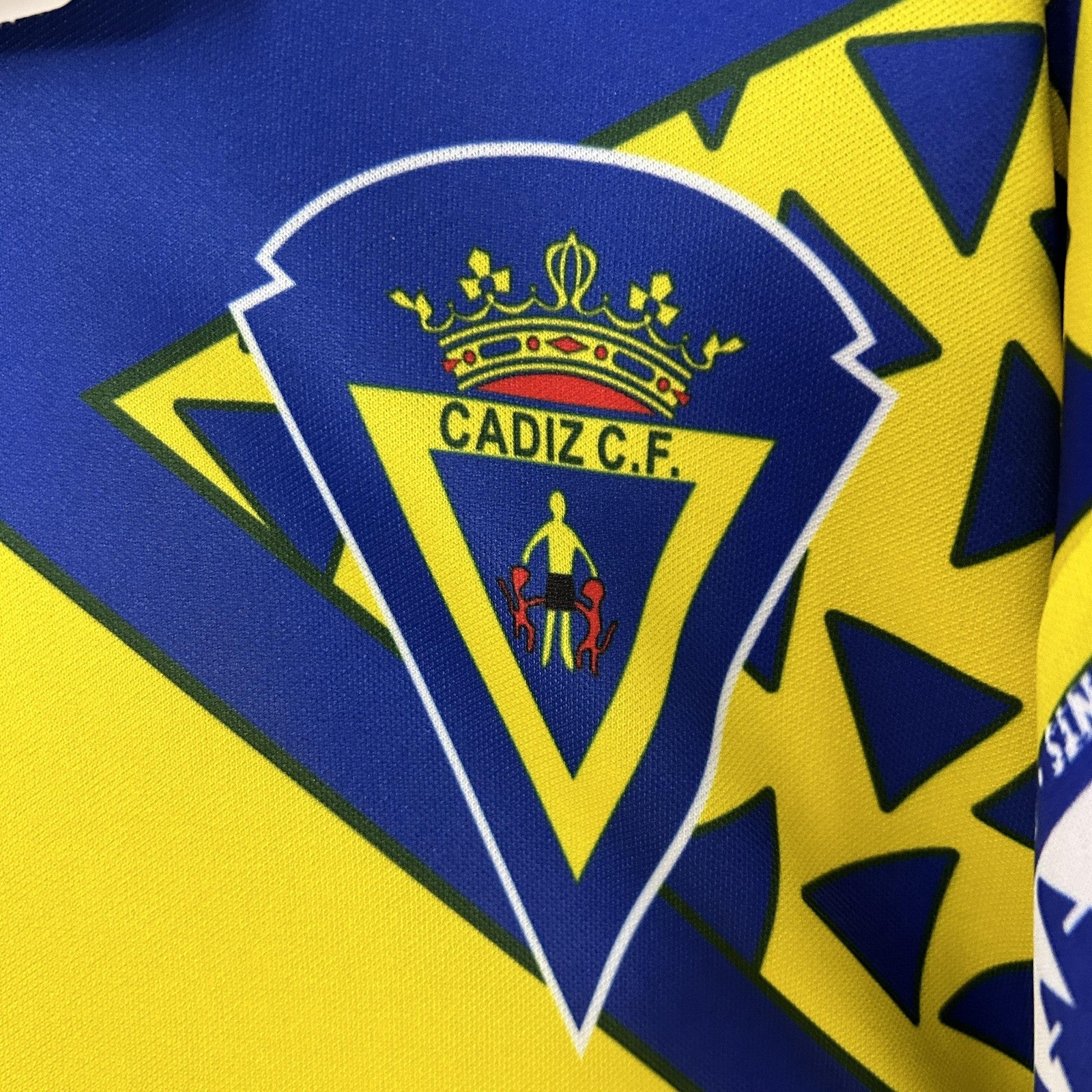 Retro Cadiz Home 2