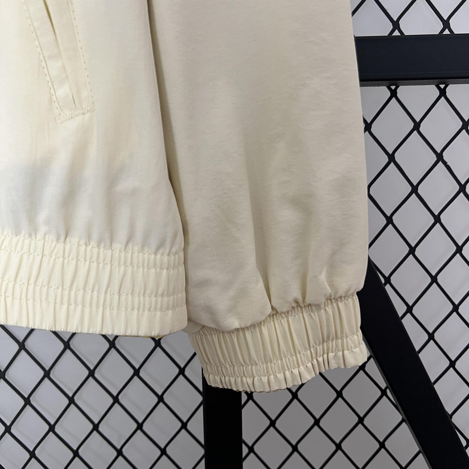 24 25 Dortmund Trench Coat Reversible