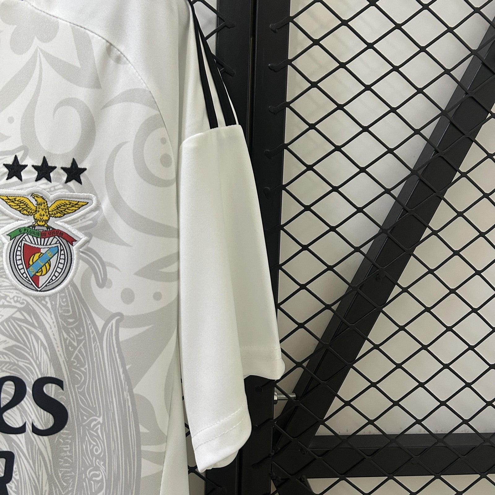 25 26 Benfica Training Jersey