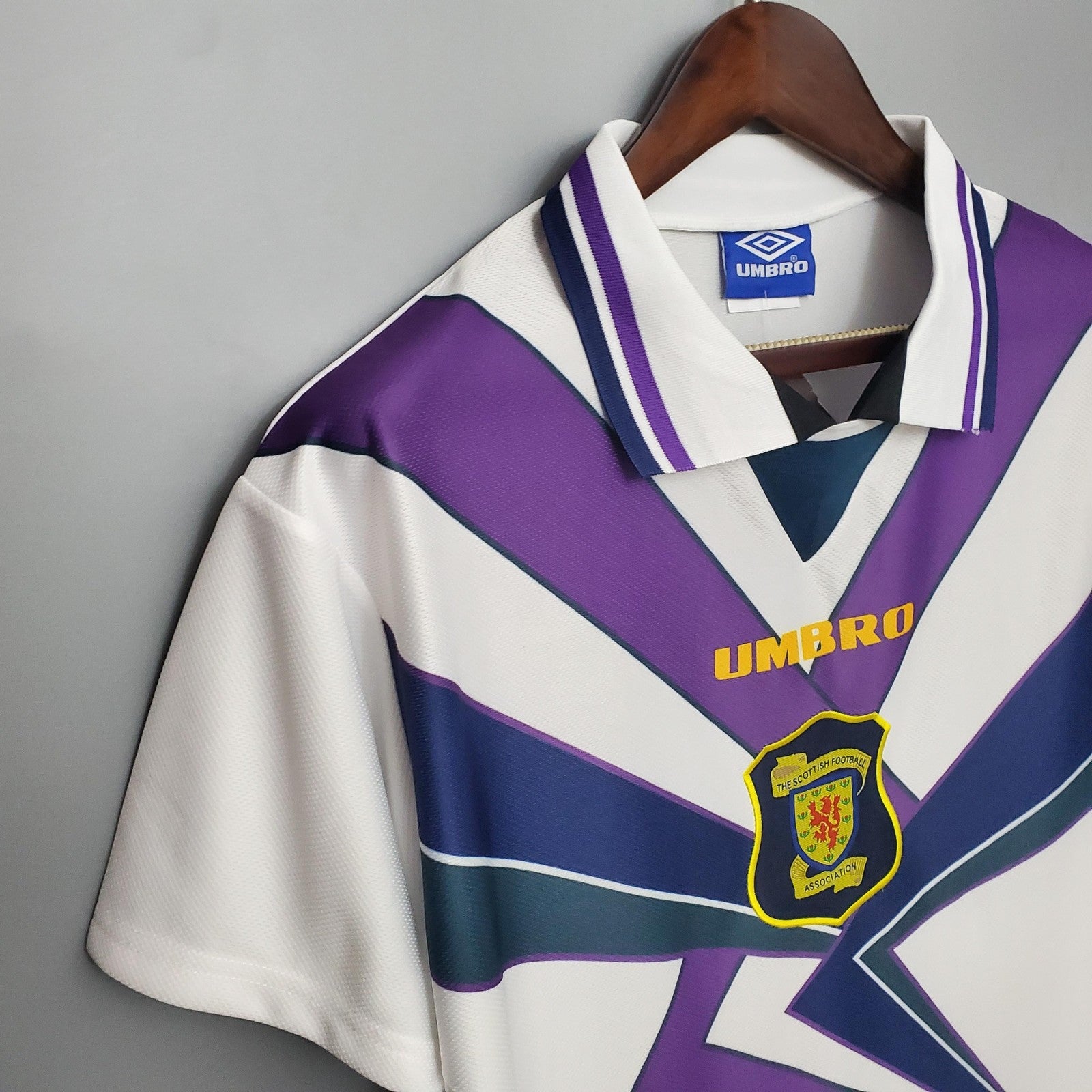 Retro Scotland White