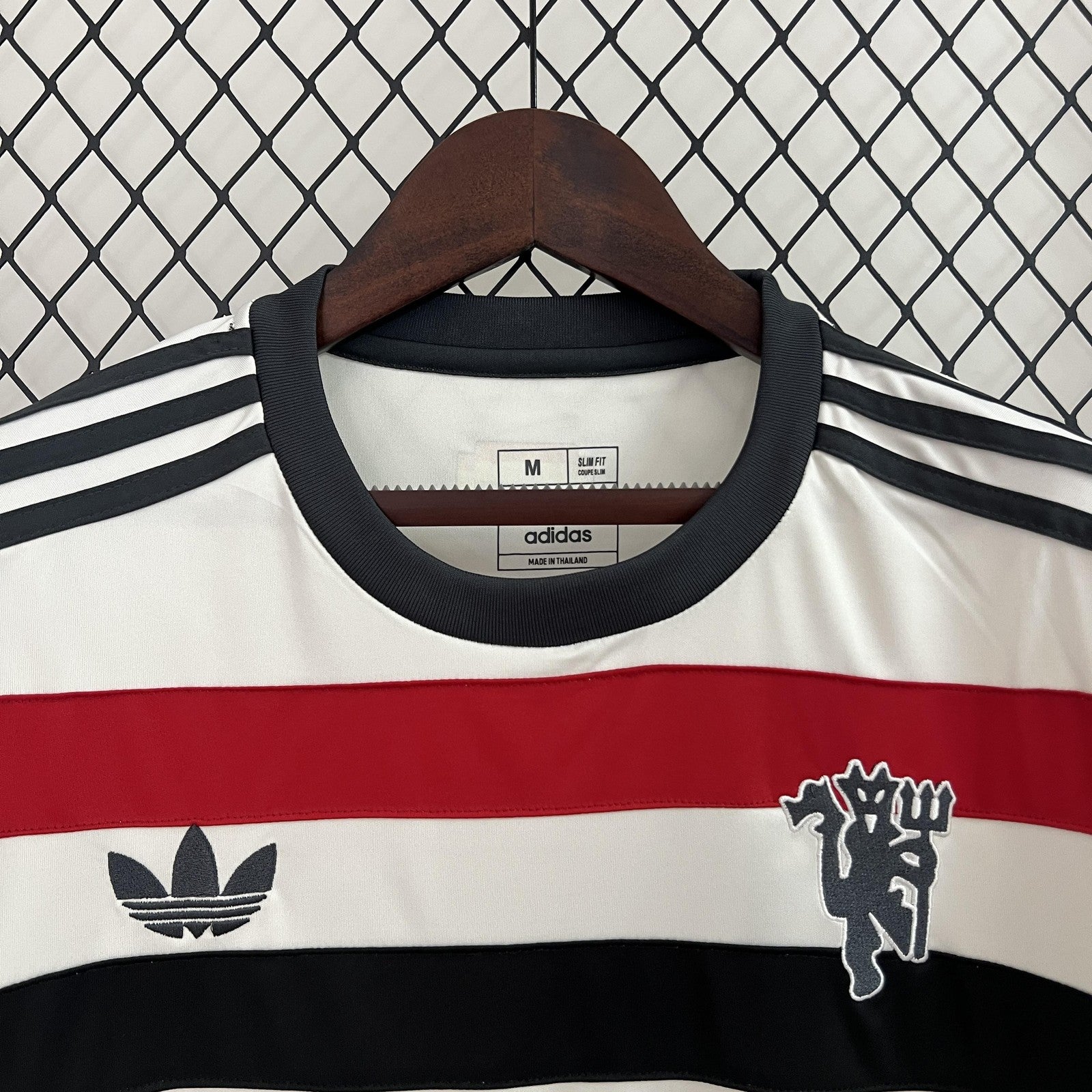 24 25 M U Third Away