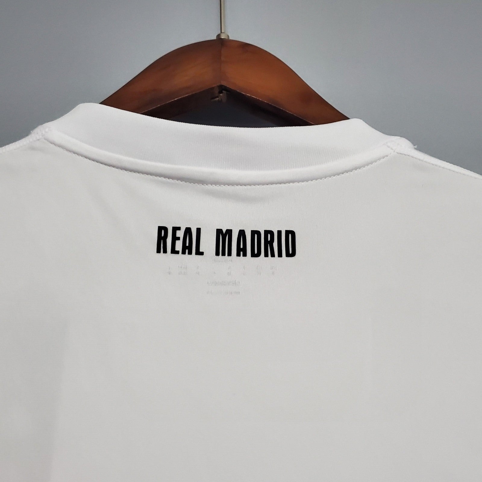Retro Real Madrid 10 11 Home