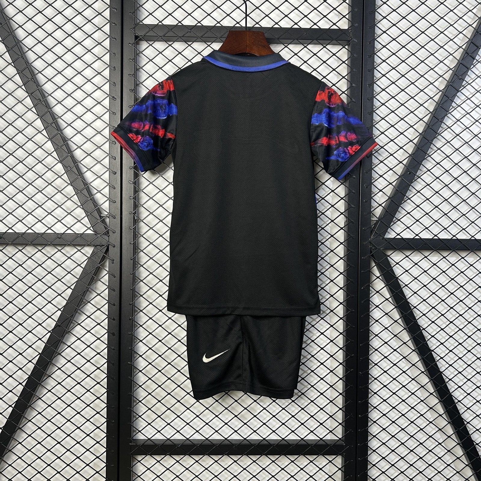 25 26 Kids Barcelona Special Edition