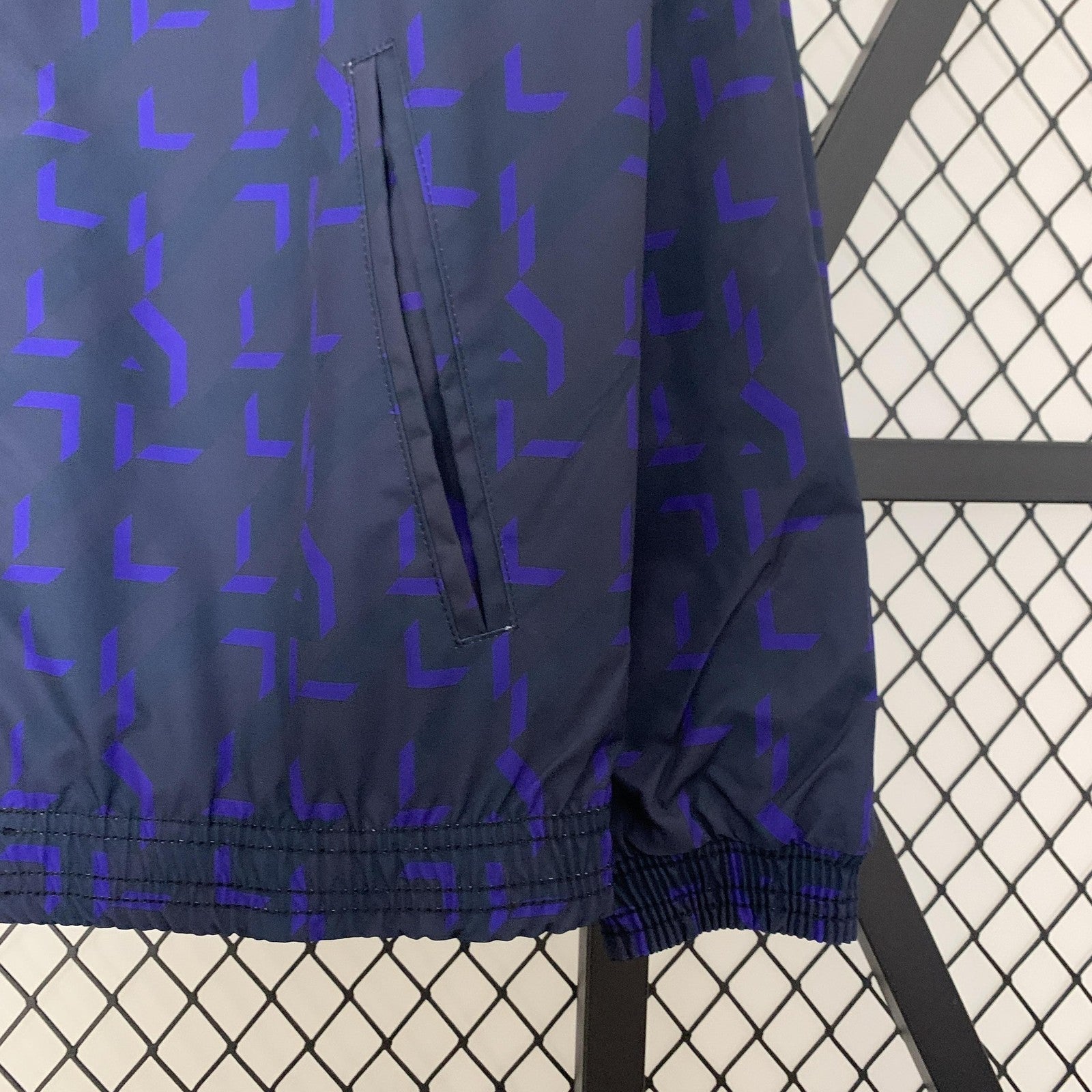 23 24 Real Madrid Trench Coat Reversible 4