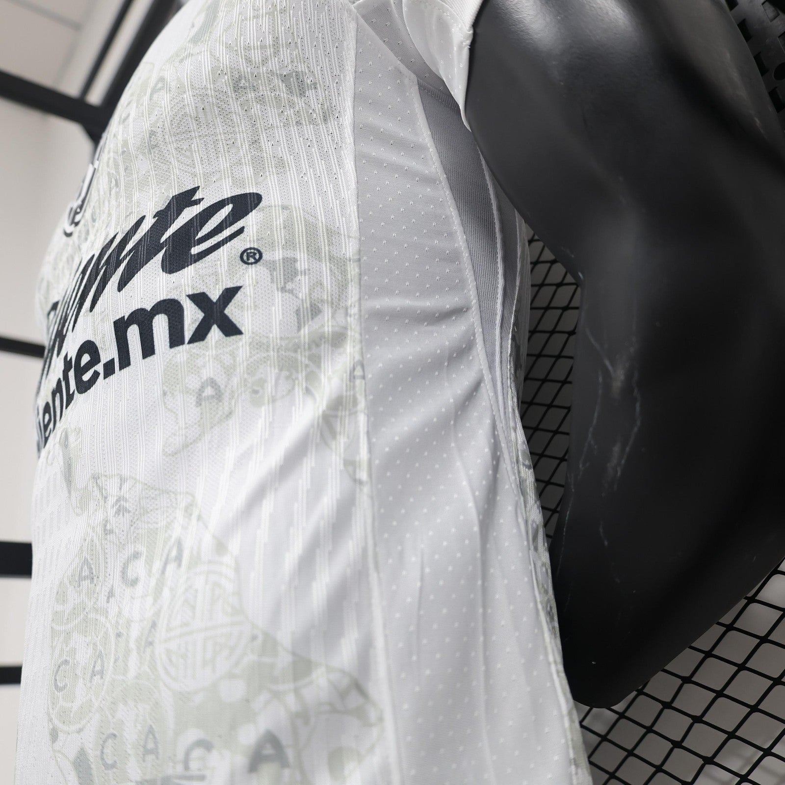 24 25 Player America White