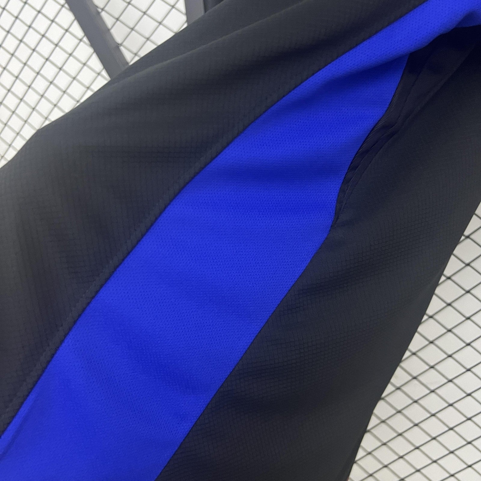 25 26 Barcelona Away 2