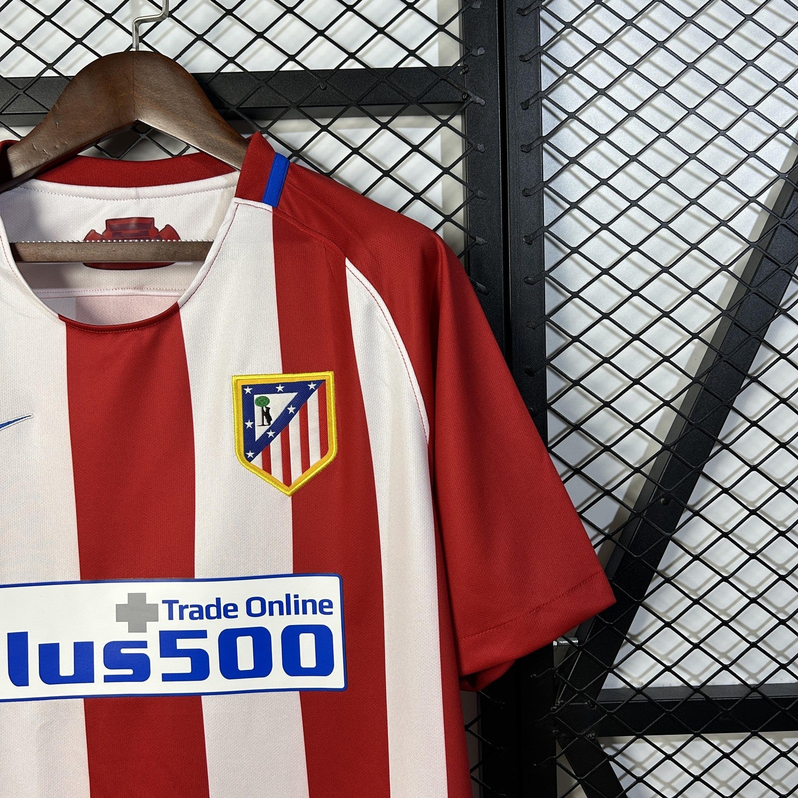 Retro 16 17 Atletico Madrid Home