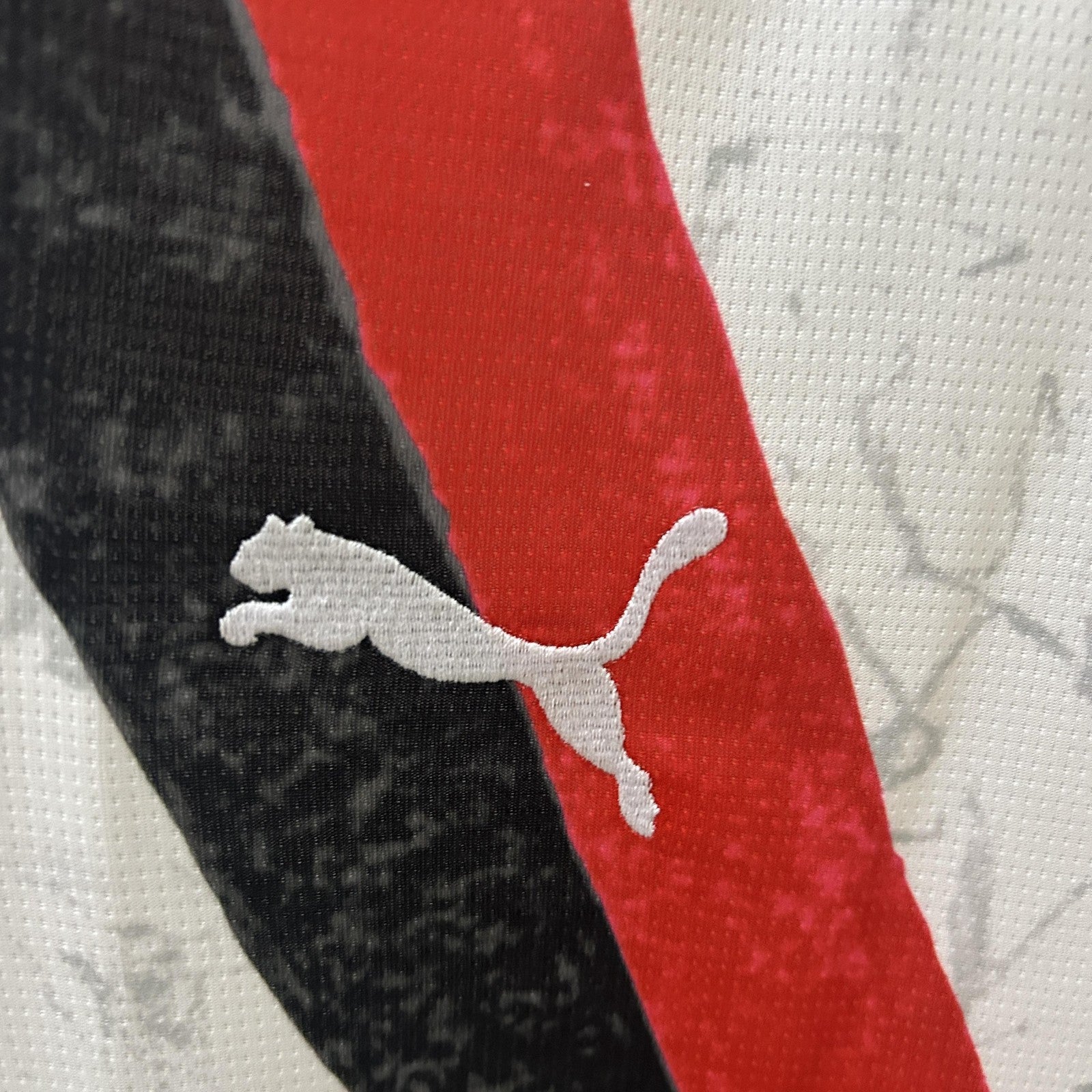 25 26 Manchester City Away