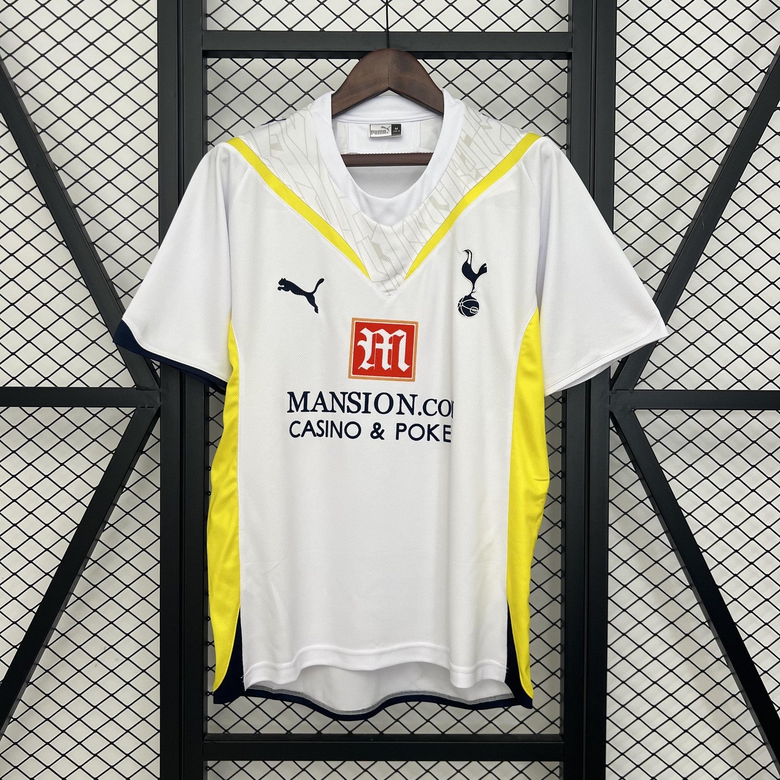 Retro Tottenham 09 10 Home