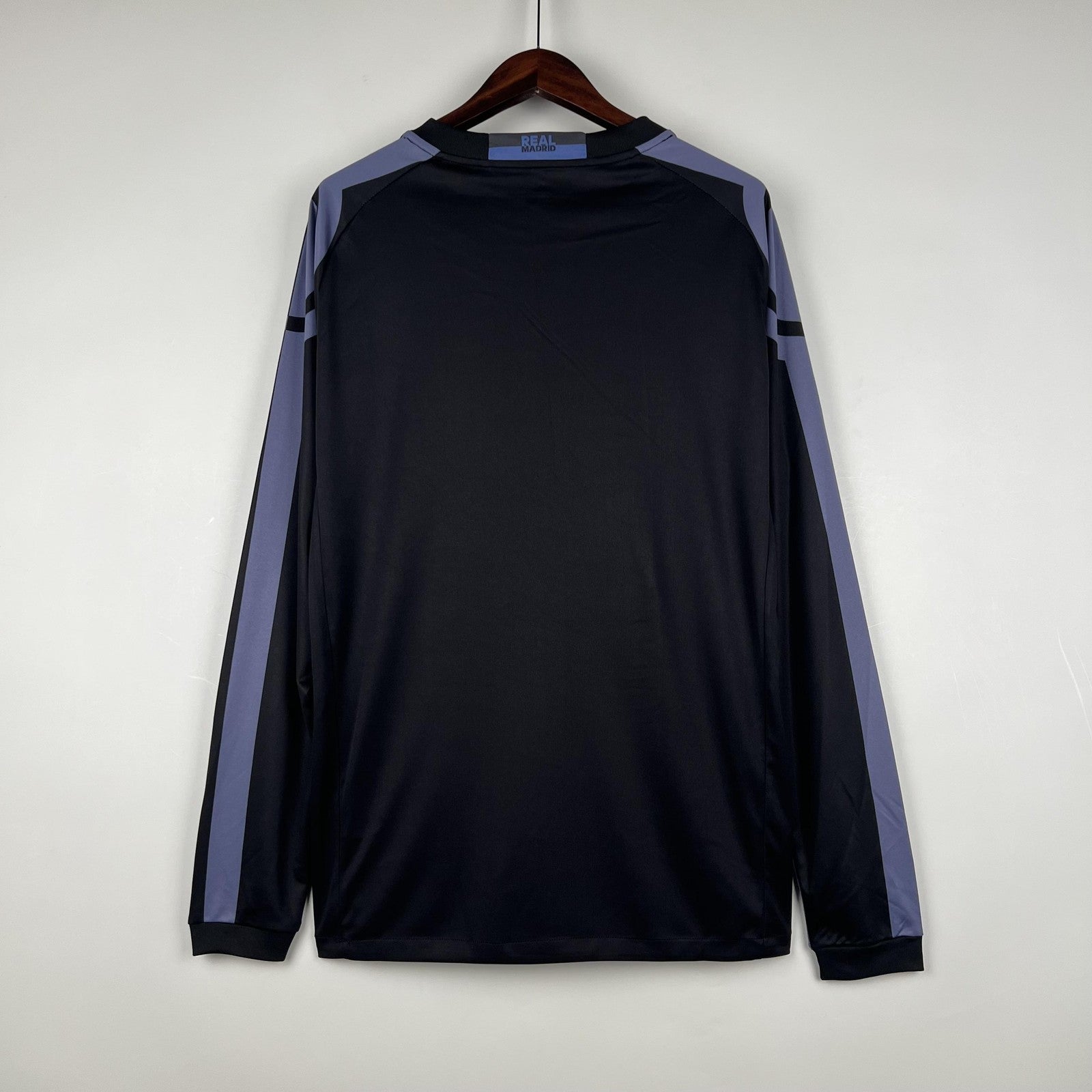 Retro Long Sleeve Real Madrid 16 17 Third Away
