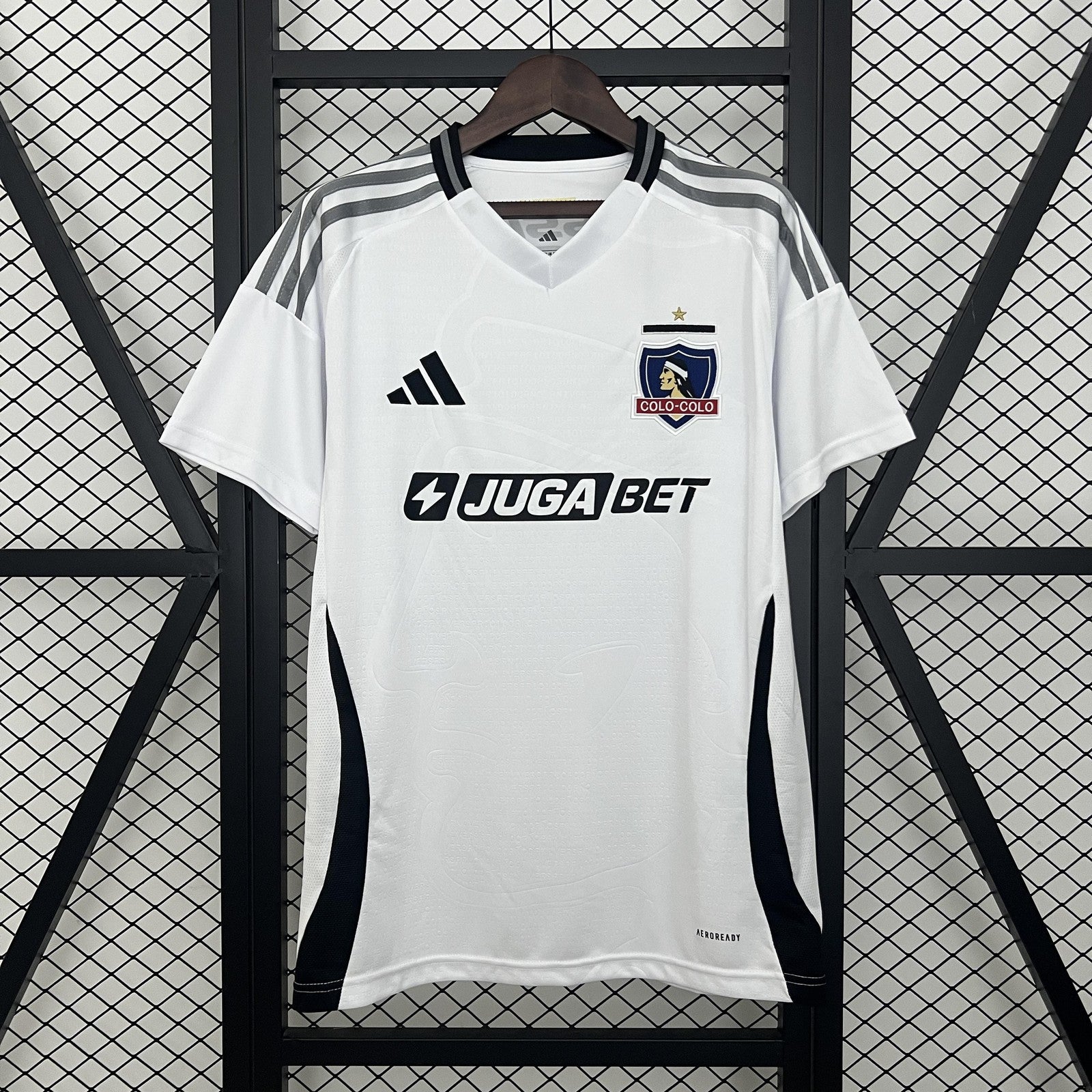 25 26 Colo Colo Home