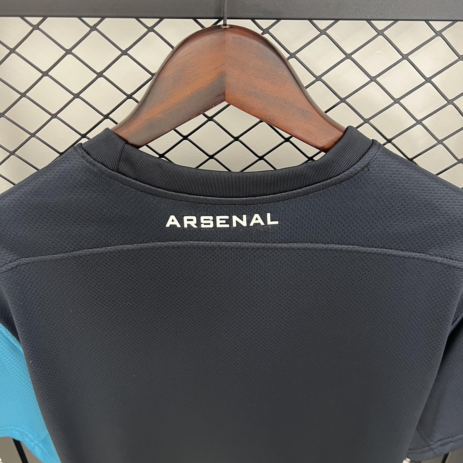Retro Arsenal 11 12 Away