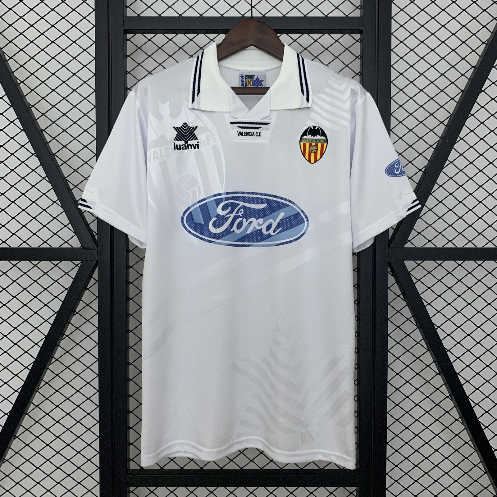 Retro Valencia 99 00 Home