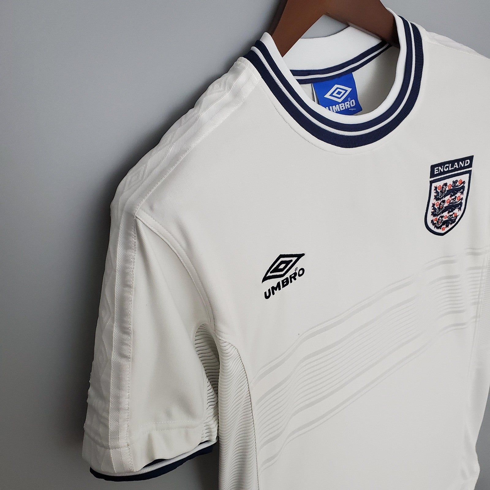 Retro 2000 England Home