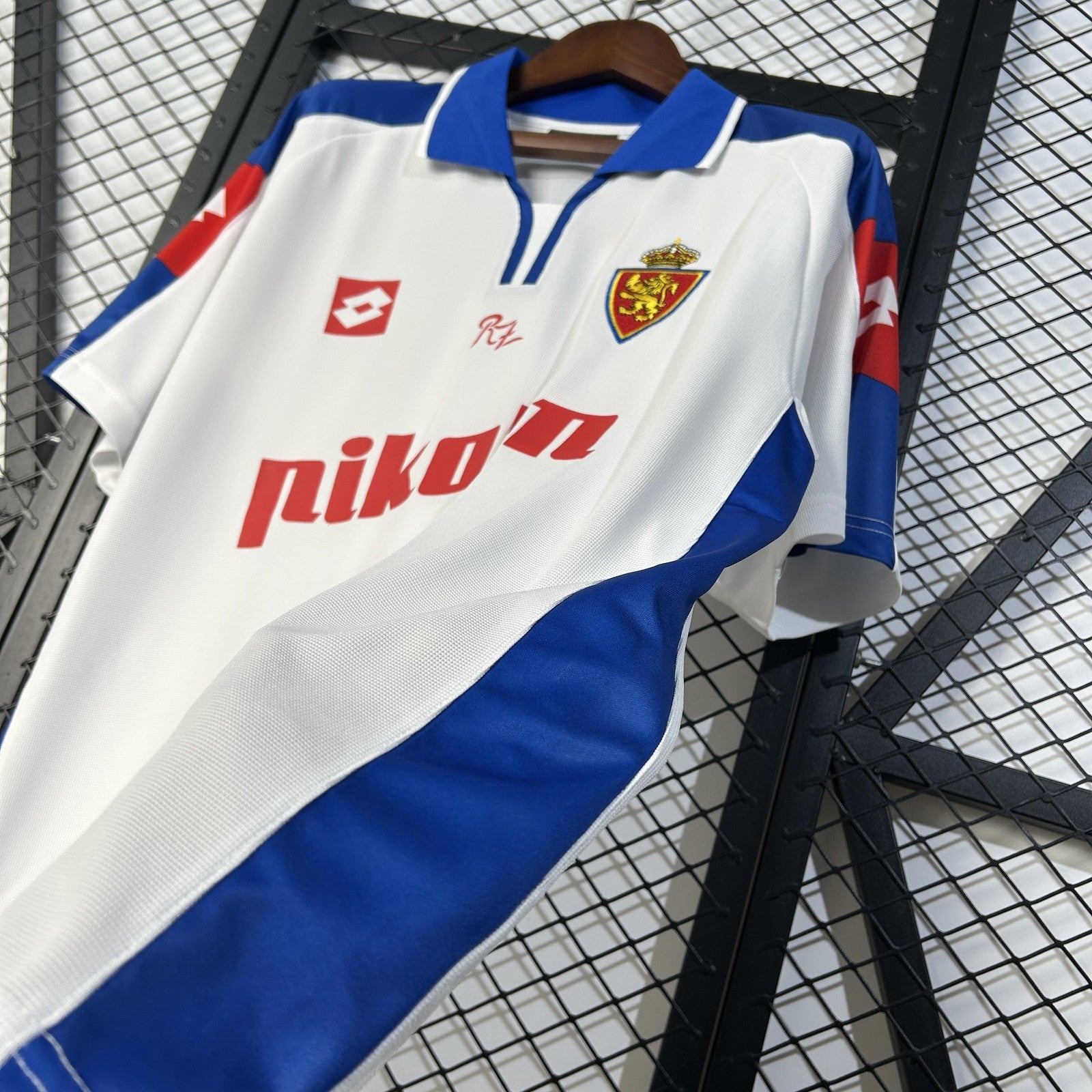 Retro 2004 Zaragoza Home