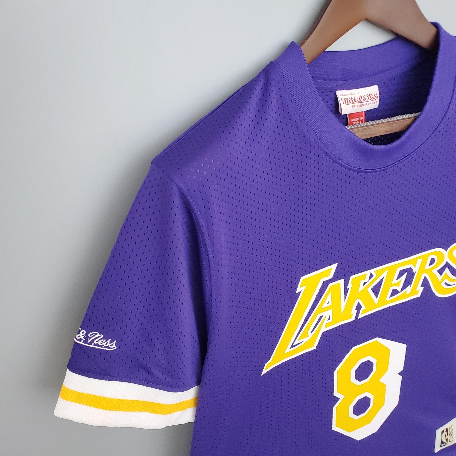 Mitchellness Lakers Purple No 8 Bryant Retro Mesh Short Sleeve