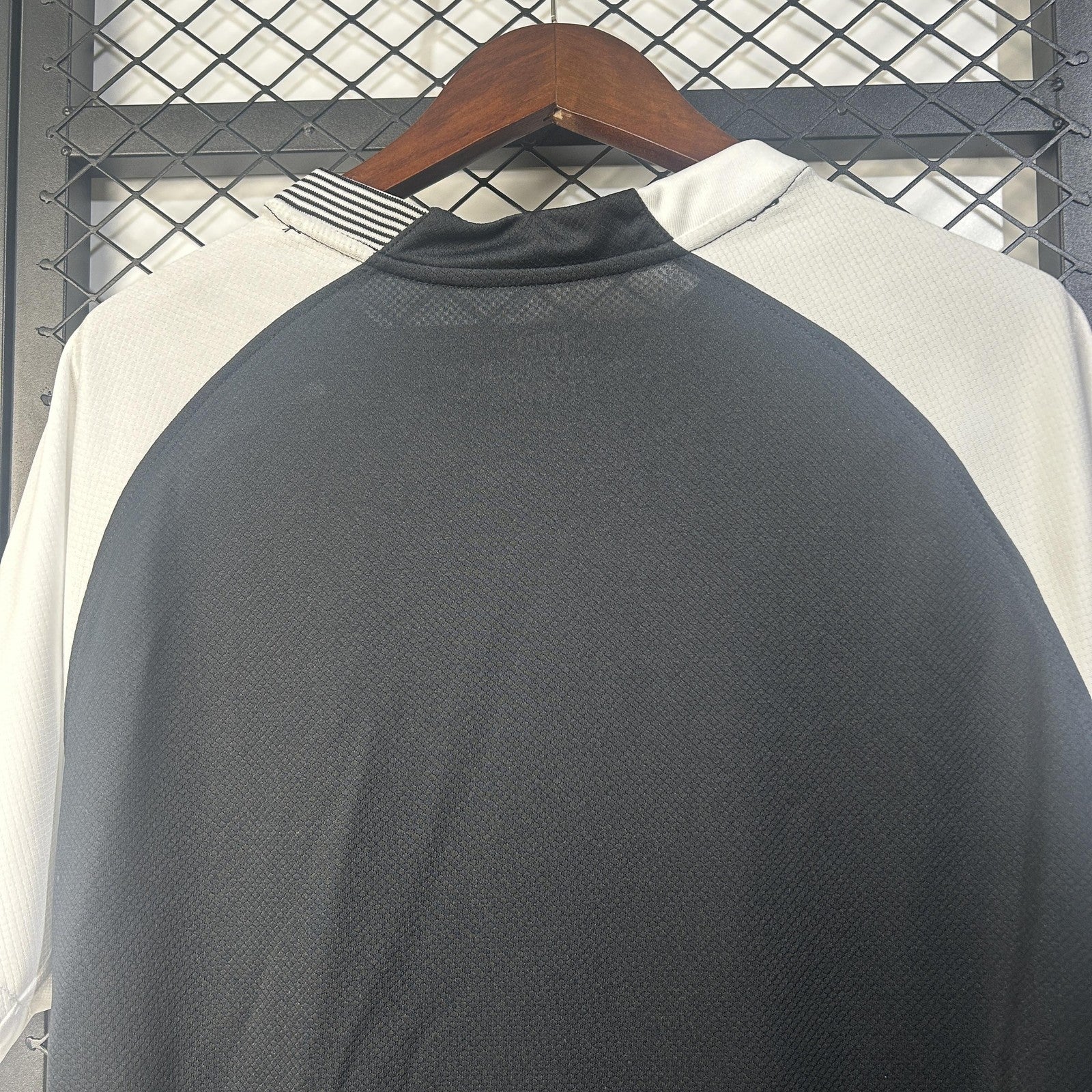 25 26 Corinthians Away